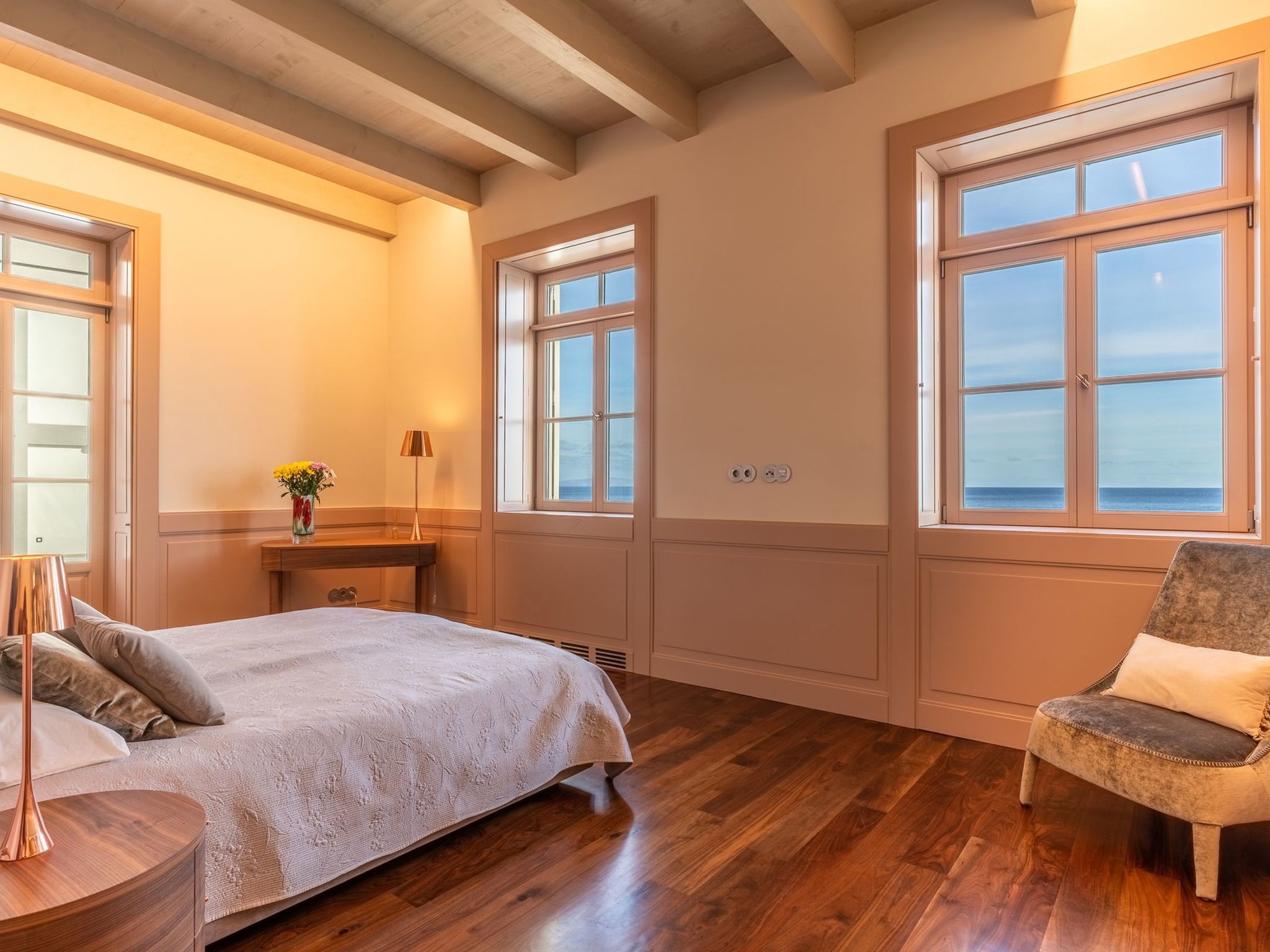 Mit Privatpool für 12 Personen in Sao Goncalo, Madeira-Image-tags.info