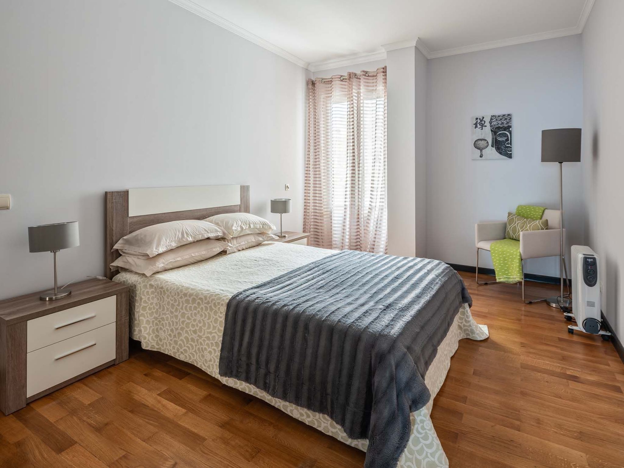 Photo of Modernes Terrassenapartment am Meer