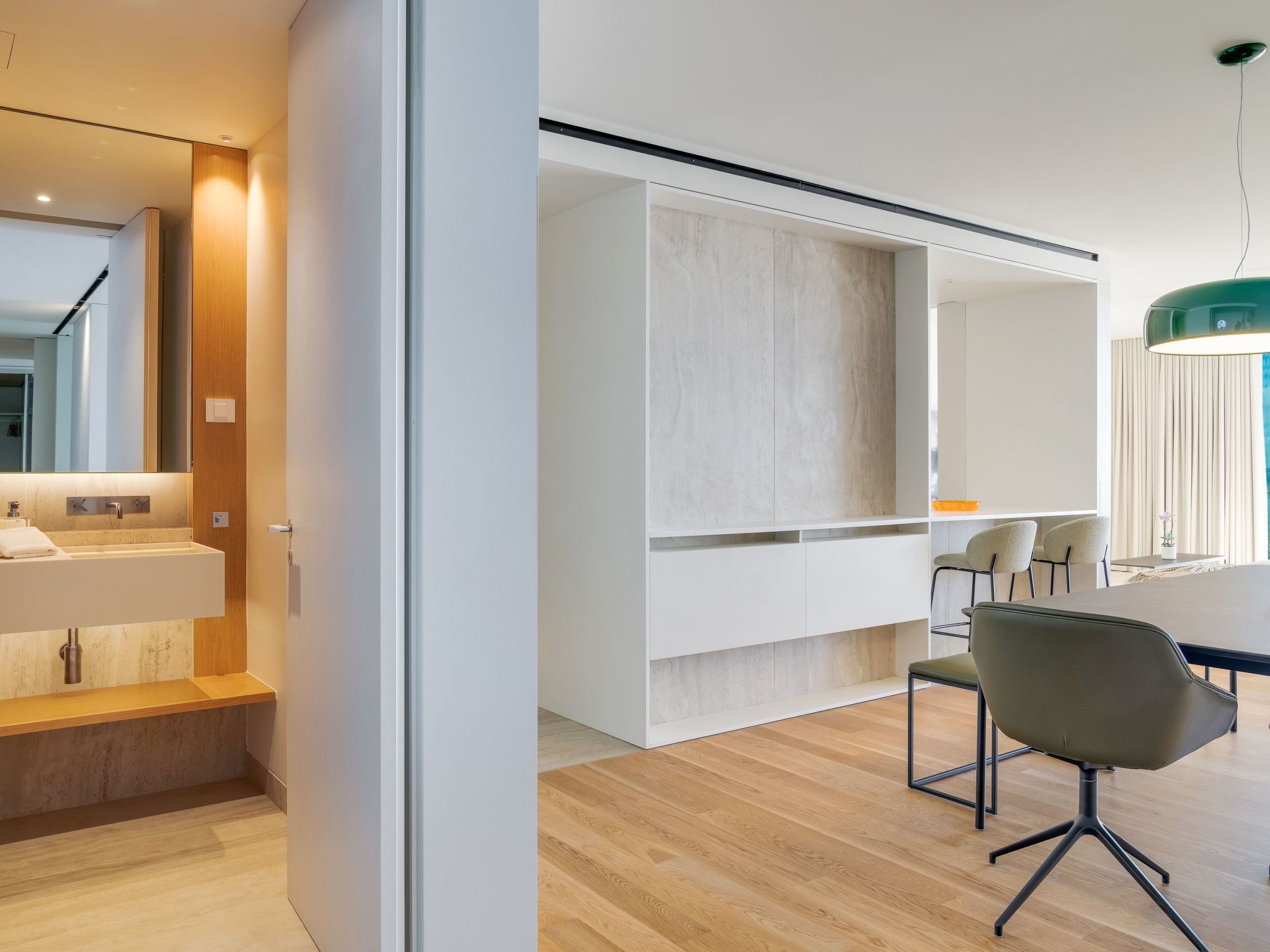 RJS Savoy Monumentalis-Inside