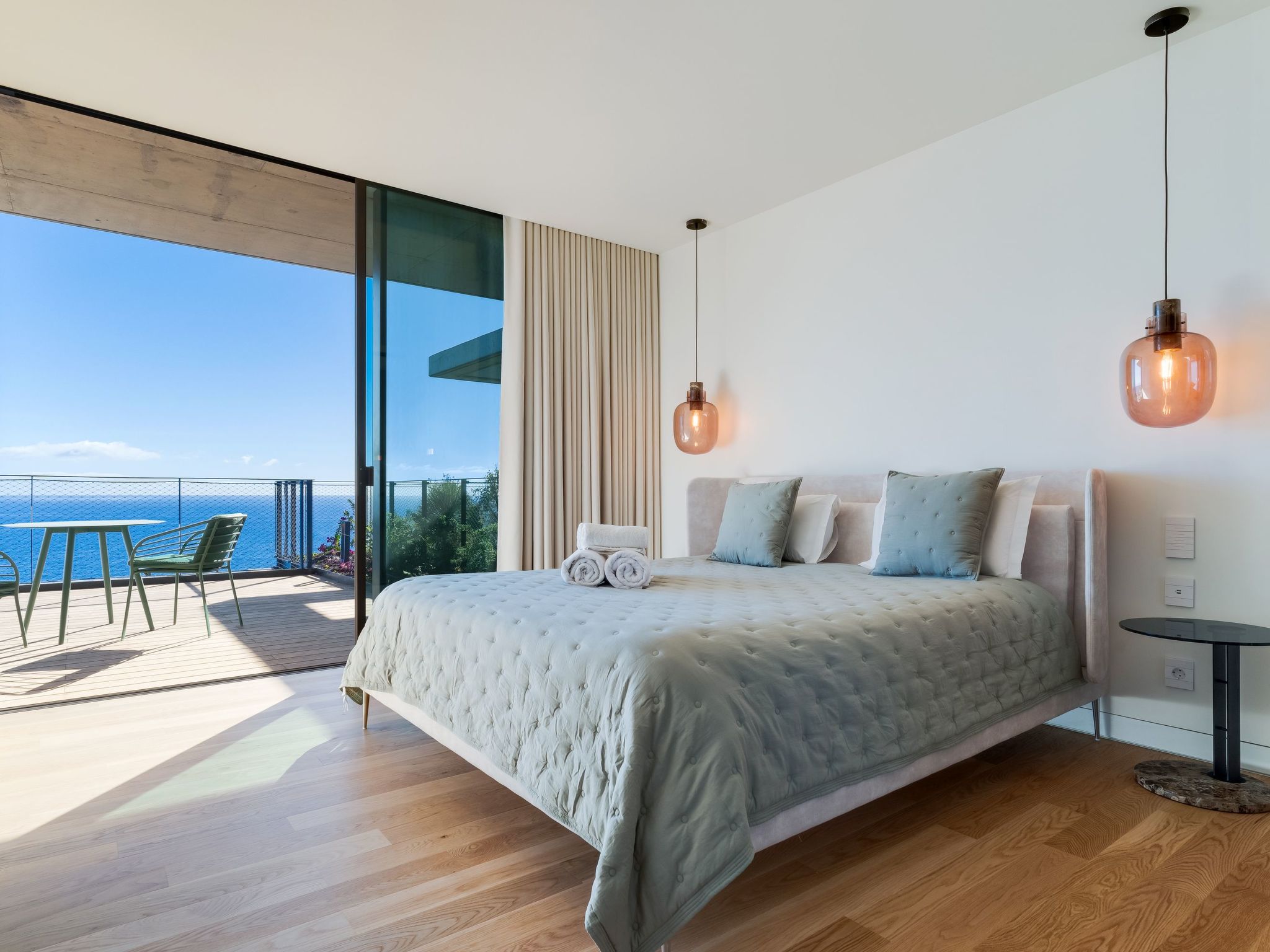 Photo of RJS Savoy Monumentalis