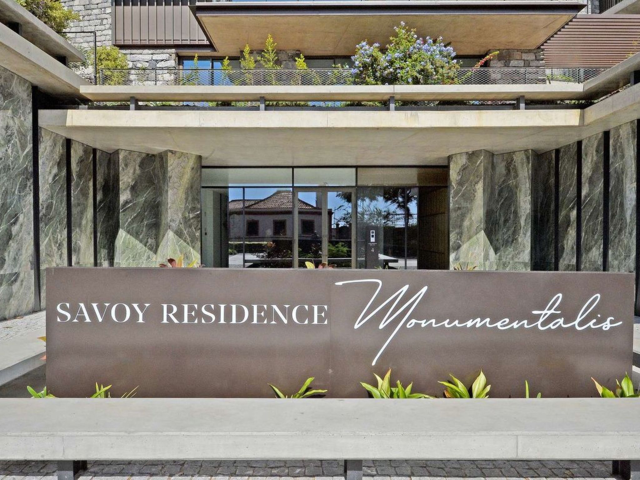 Photo of RJS Savoy Monumentalis