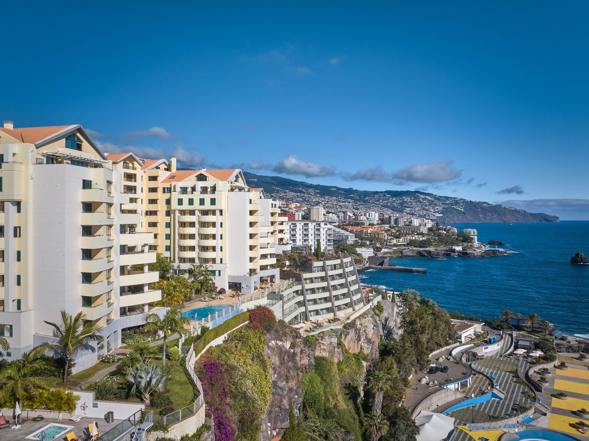 Photo of Ivis Home von HR Madeira