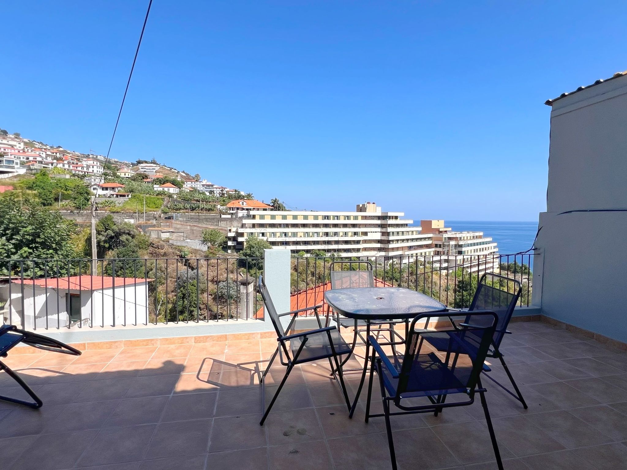 "Casa Josephine" mit Terrasse Accommodation in Funchal