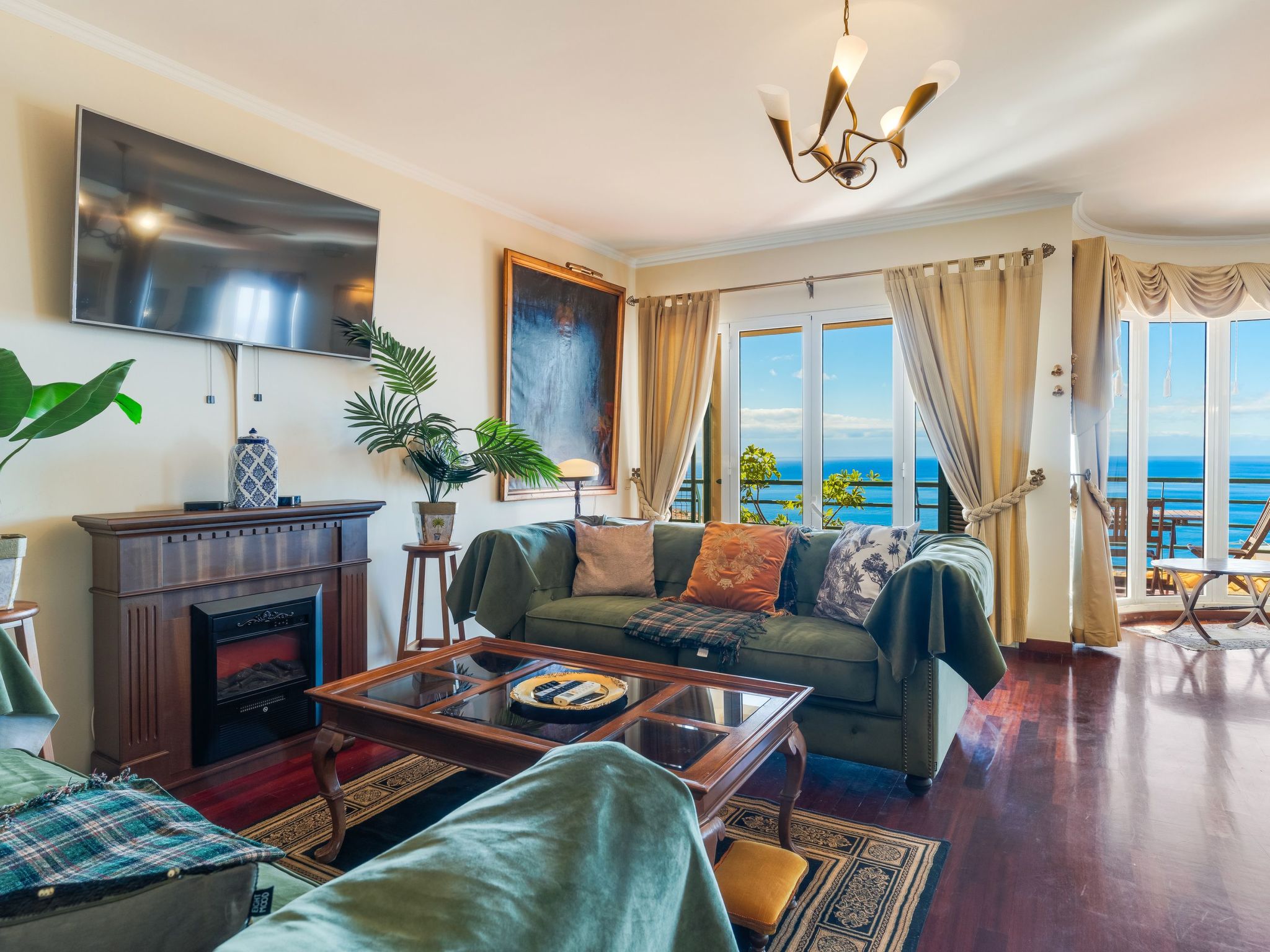 Villa Bom Sucesso bei Holiday Rental Madeira-Image-tags.info