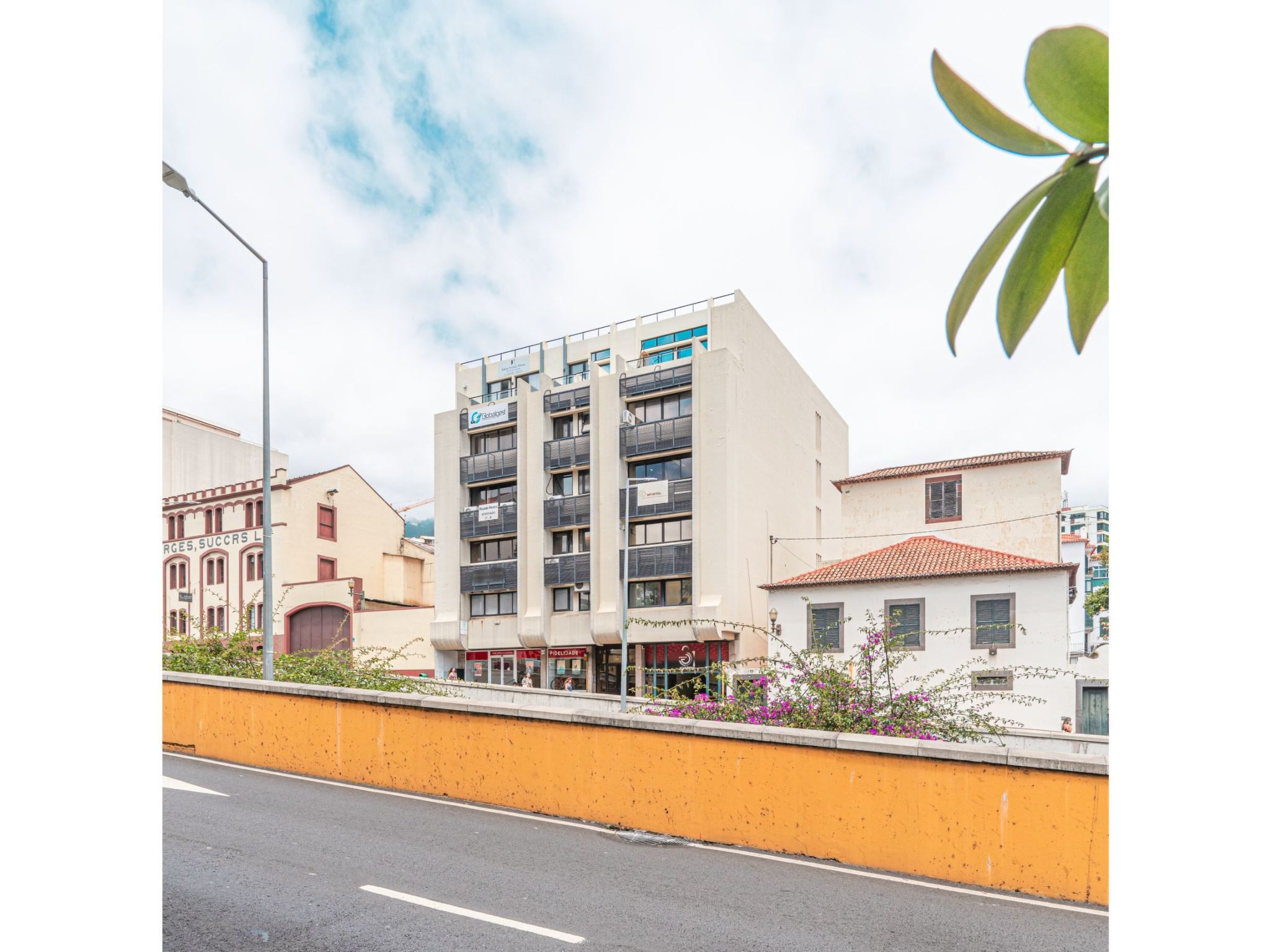 Photo of Wohnung 81 im charmanten Funchal mit AC, WiFi