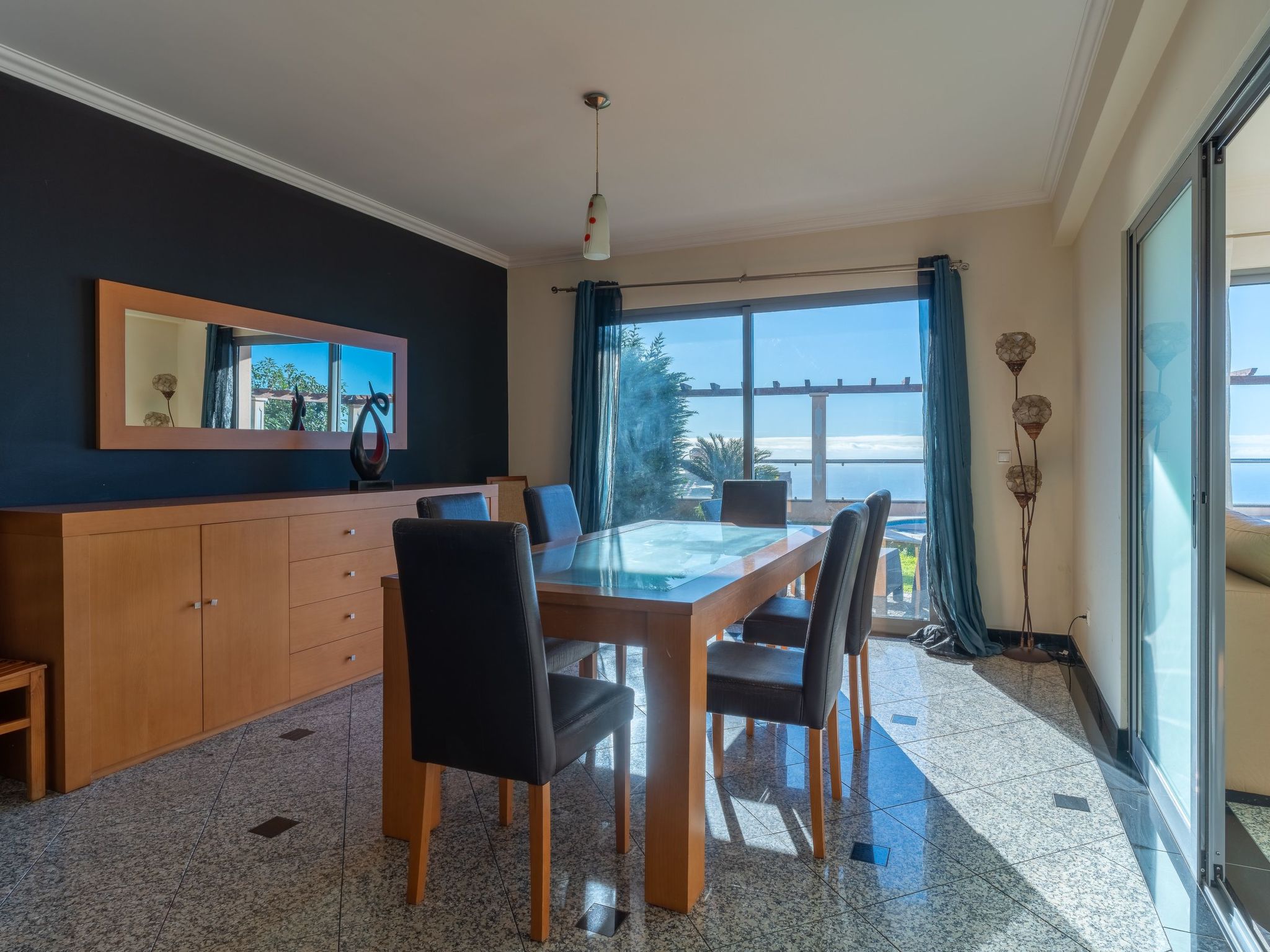 Schönes Haus in Monte mit privatem Parkplatz-Inside