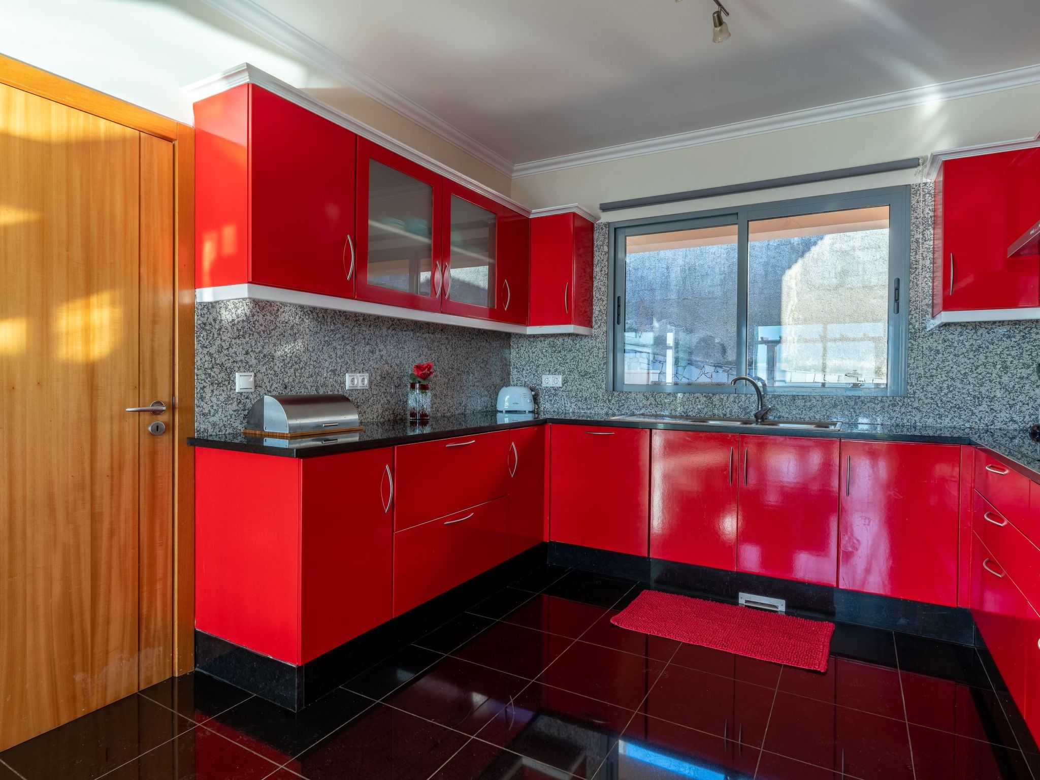 Schönes Haus in Monte mit privatem Parkplatz-Inside