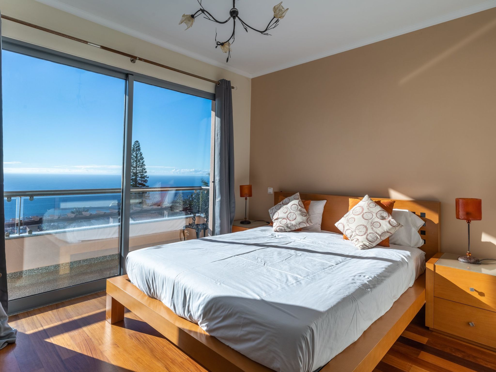 Schönes Haus in Monte mit privatem Parkplatz-Inside