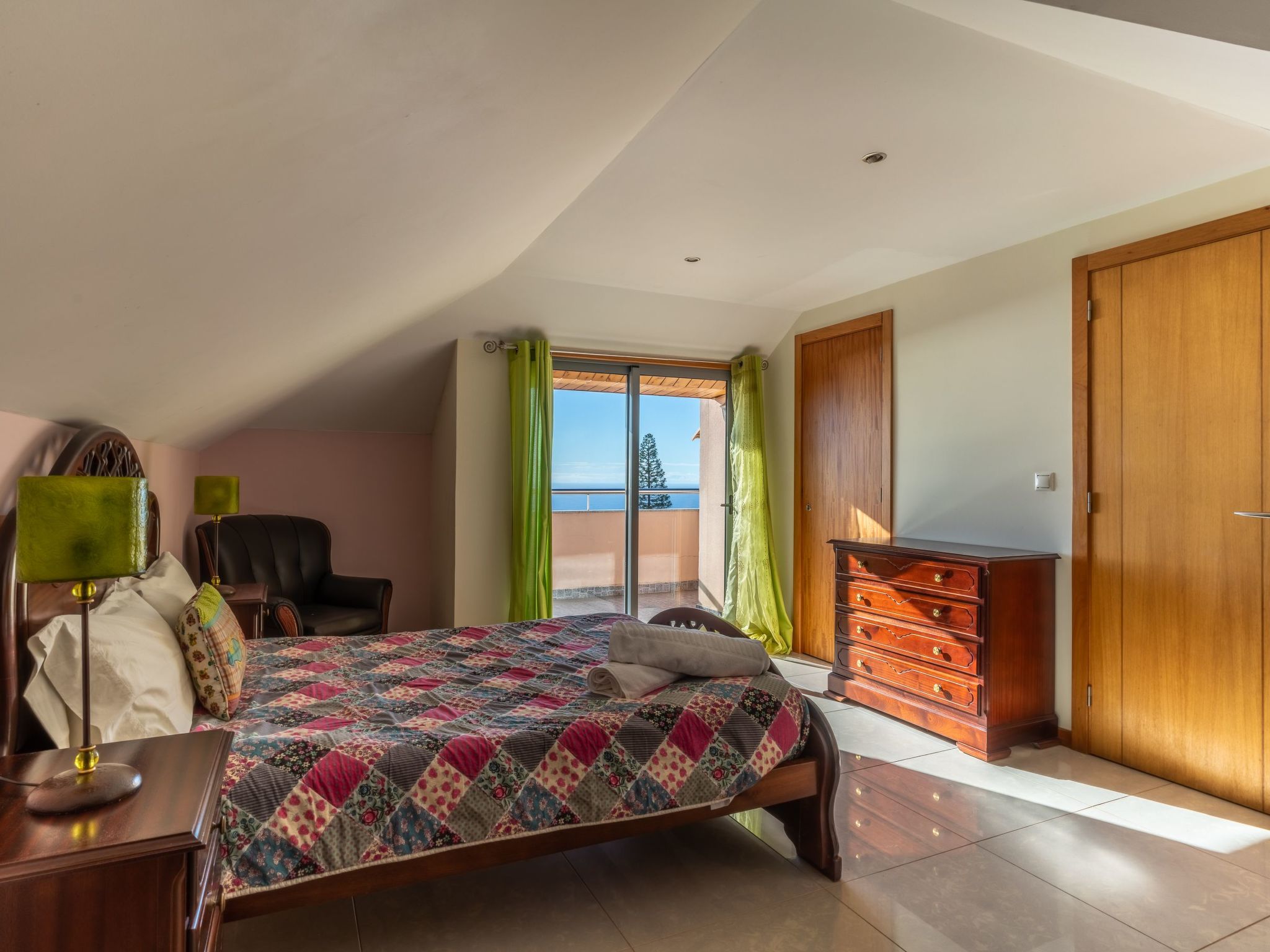 Schönes Haus in Monte mit privatem Parkplatz-Inside