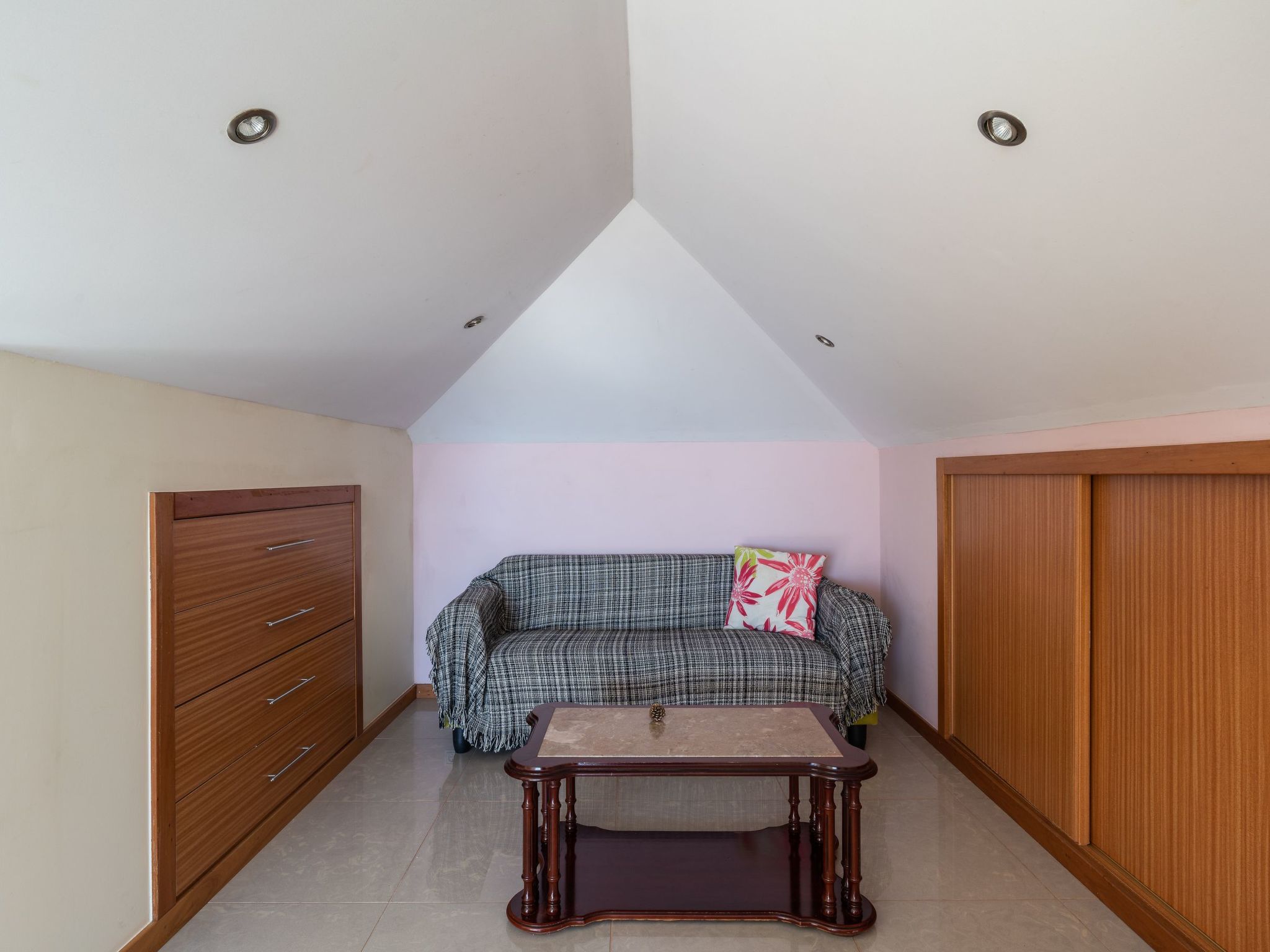 Schönes Haus in Monte mit privatem Parkplatz-Inside