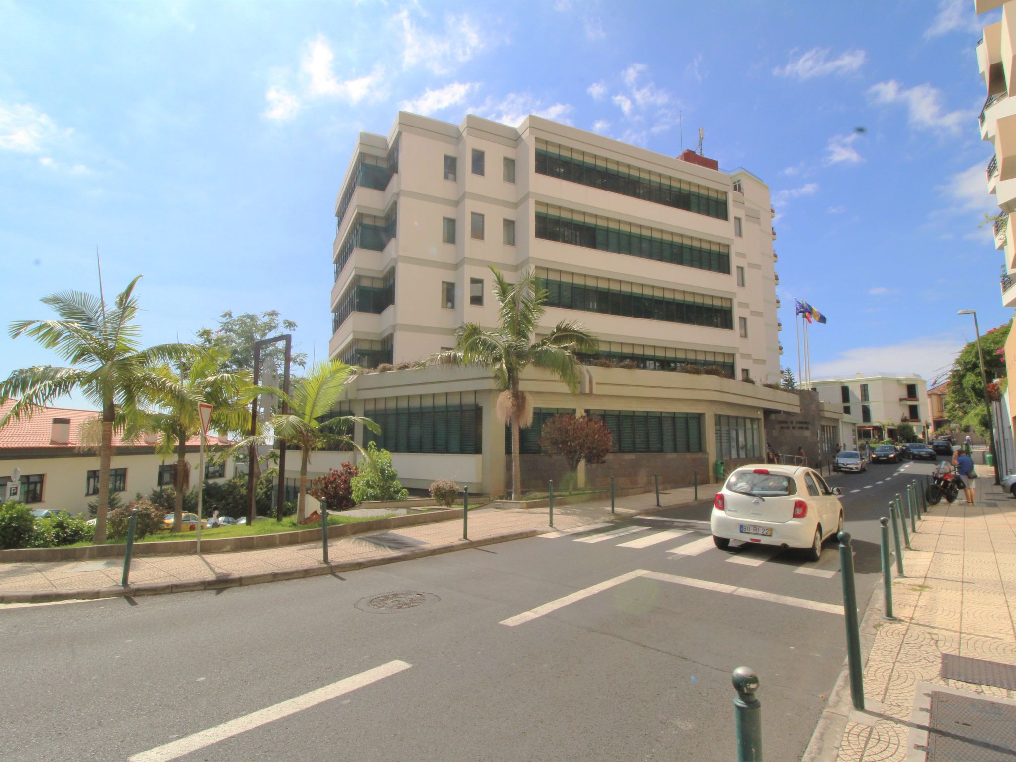 Graue Wohnung im Stadtzentrum mit Meerblick-Dedans