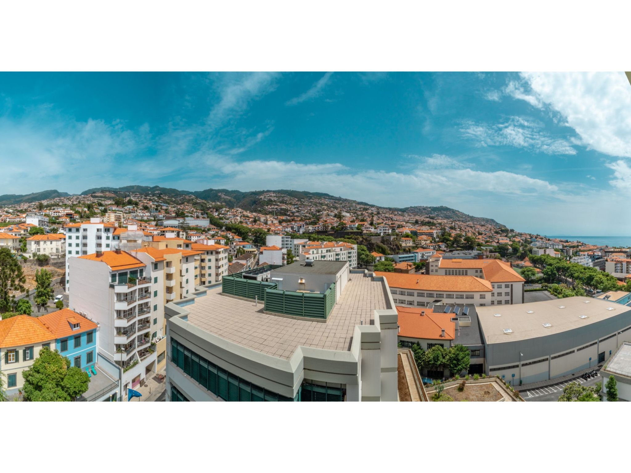 Für 4 Personen ca. 110 m&sup2; in Funchal, Madeira (Südküste von Madeira)