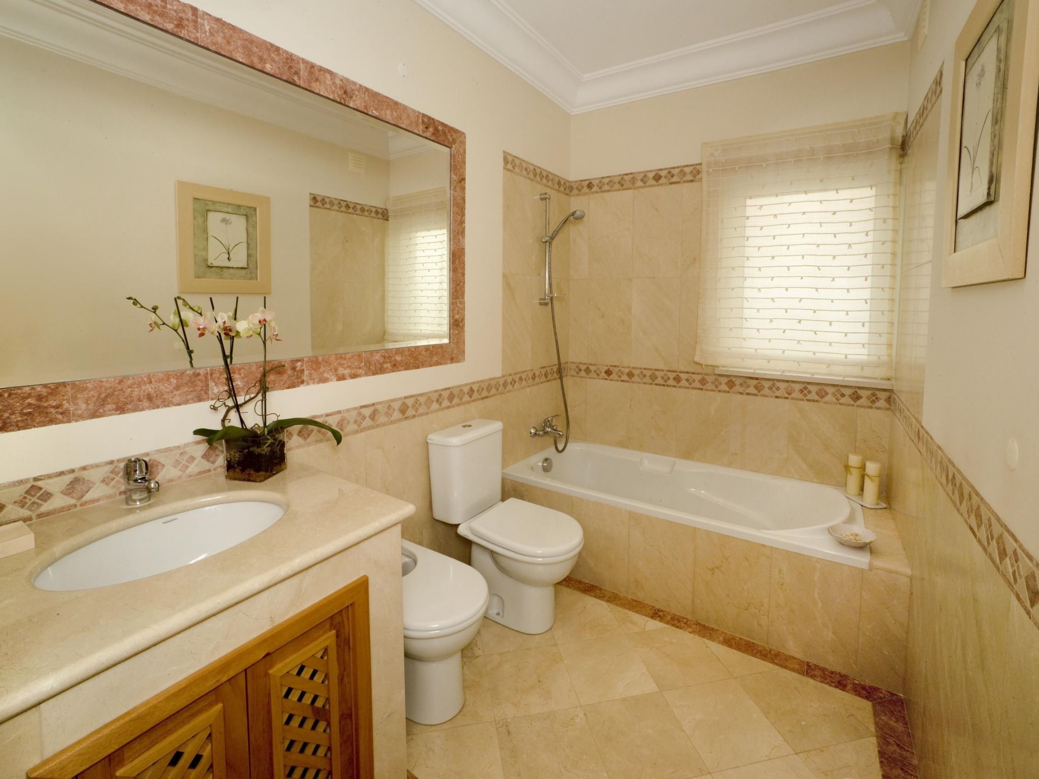 Photo of Elegante Ferienwohnung mit Gemeinschaftspool und Wellnessbereich