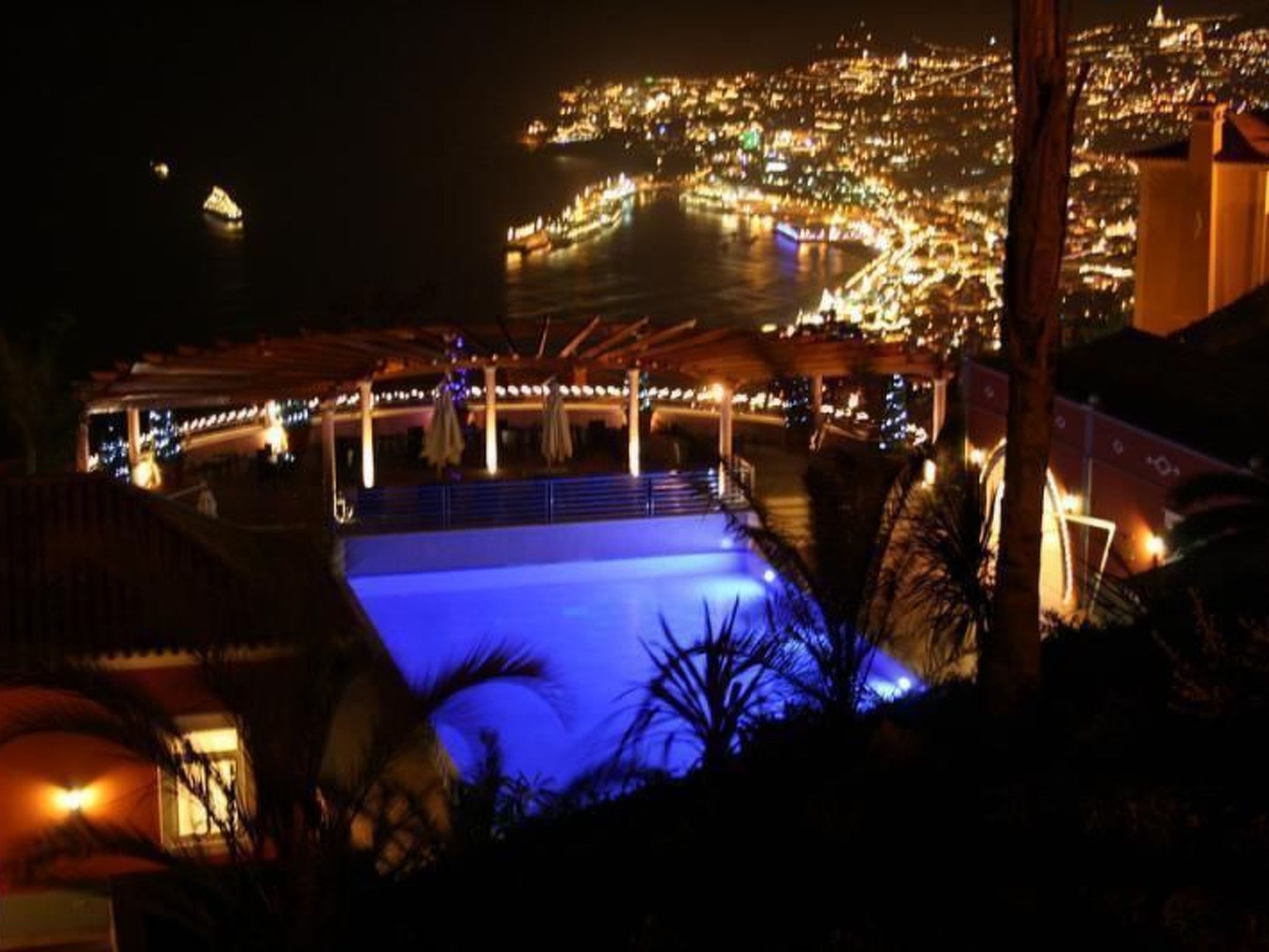 Photo of Elegante Ferienwohnung mit Gemeinschaftspool und Wellnessbereich