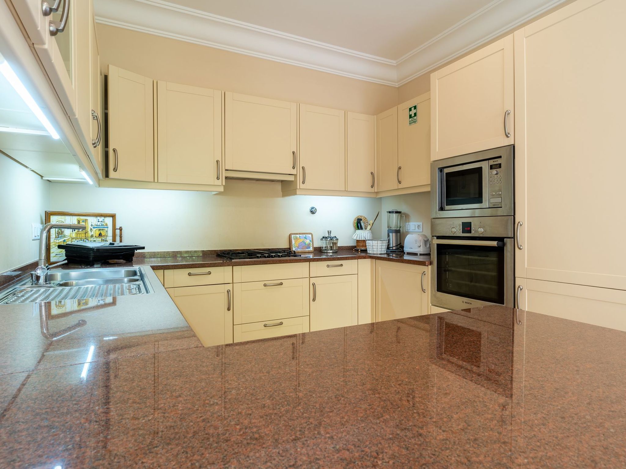 Photo of Elegante Ferienwohnung mit Gemeinschaftspool und Wellnessbereich