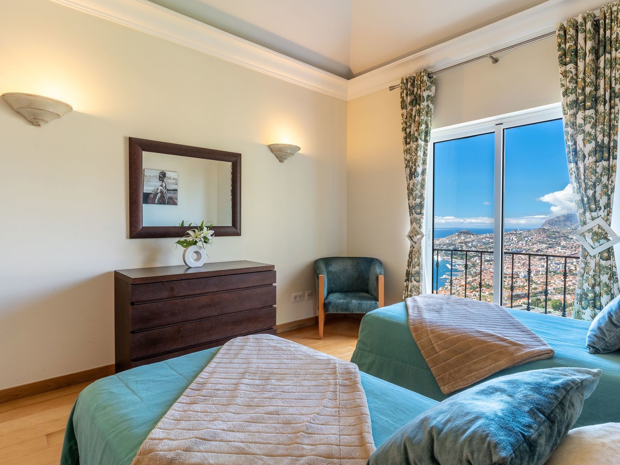 Elegante Ferienwohnung mit Gemeinschaftspool und Wellnessbereich-Dedans