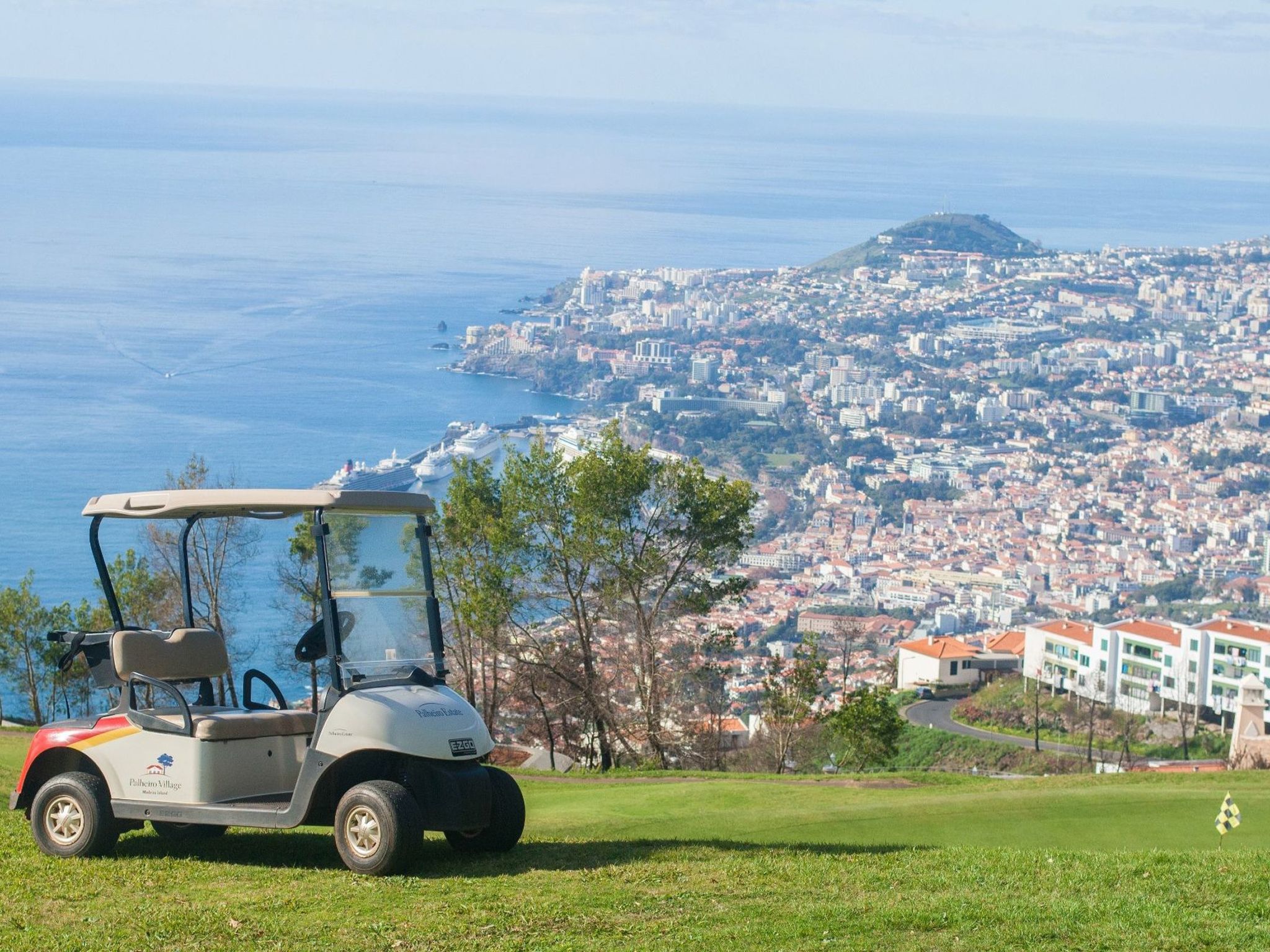 Photo of Elegante Ferienwohnung mit Gemeinschaftspool und Wellnessbereich