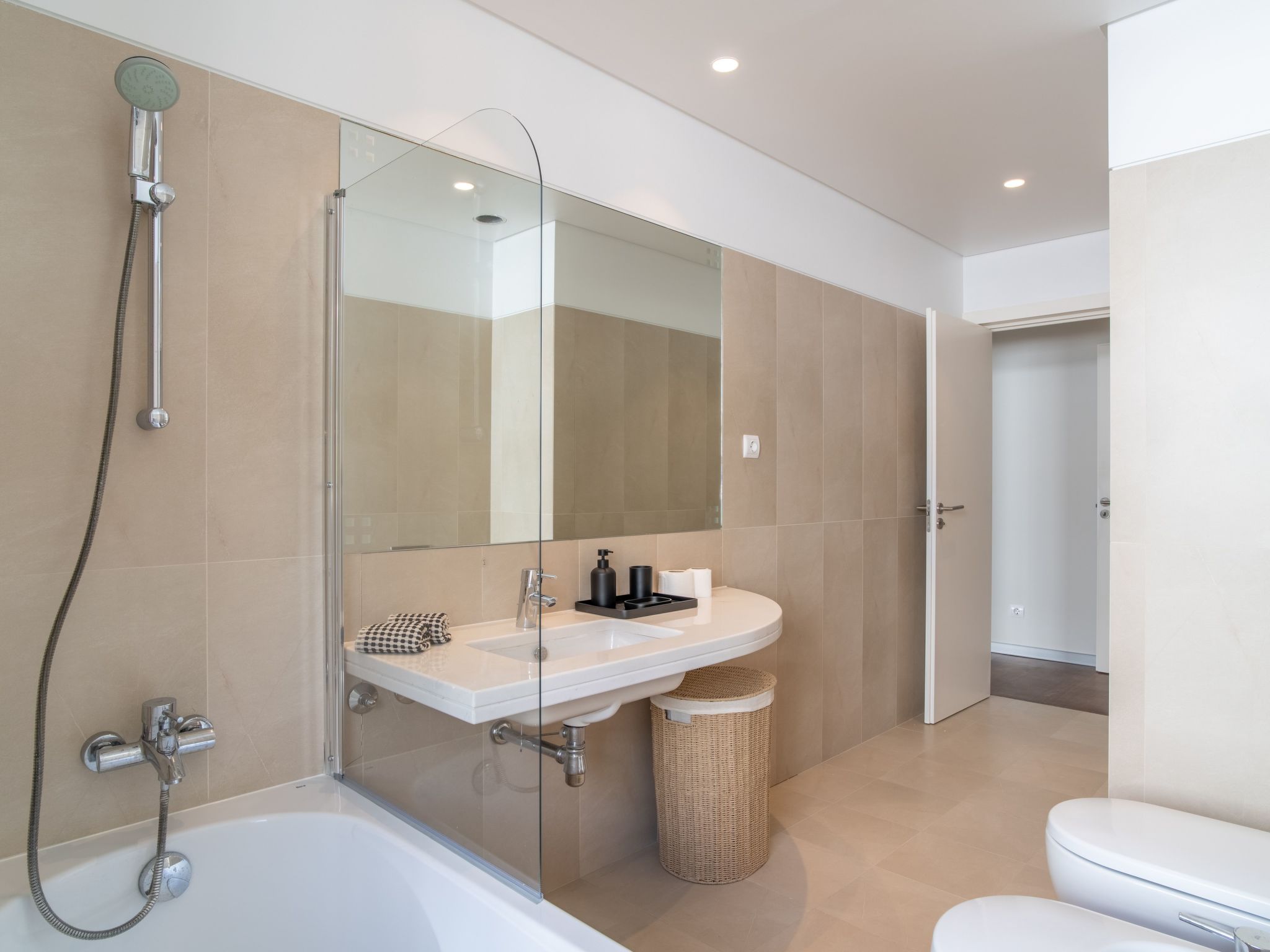 "Movenpick Apartment"-Inside