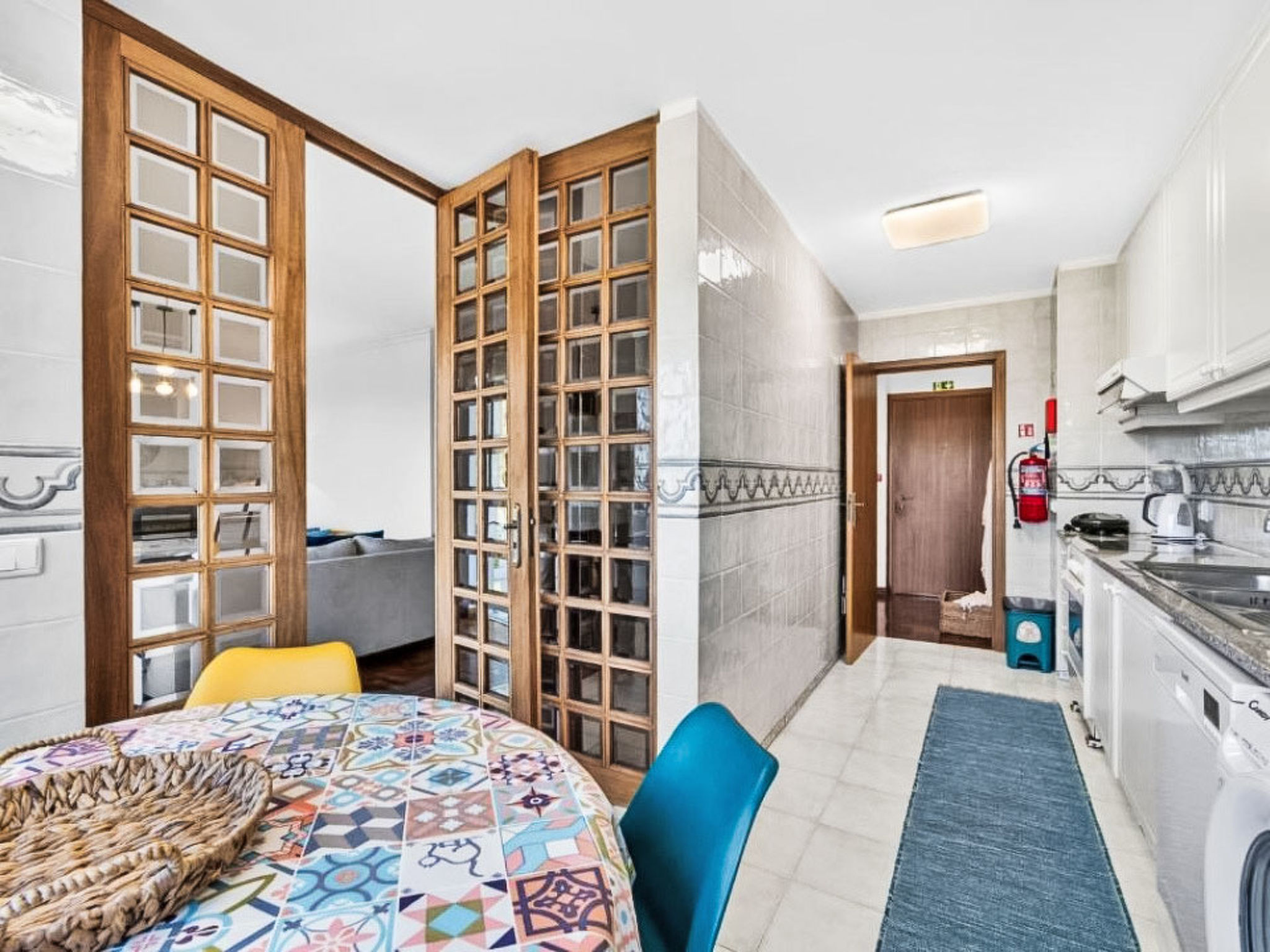 Sea Breeze Pilar - Inside