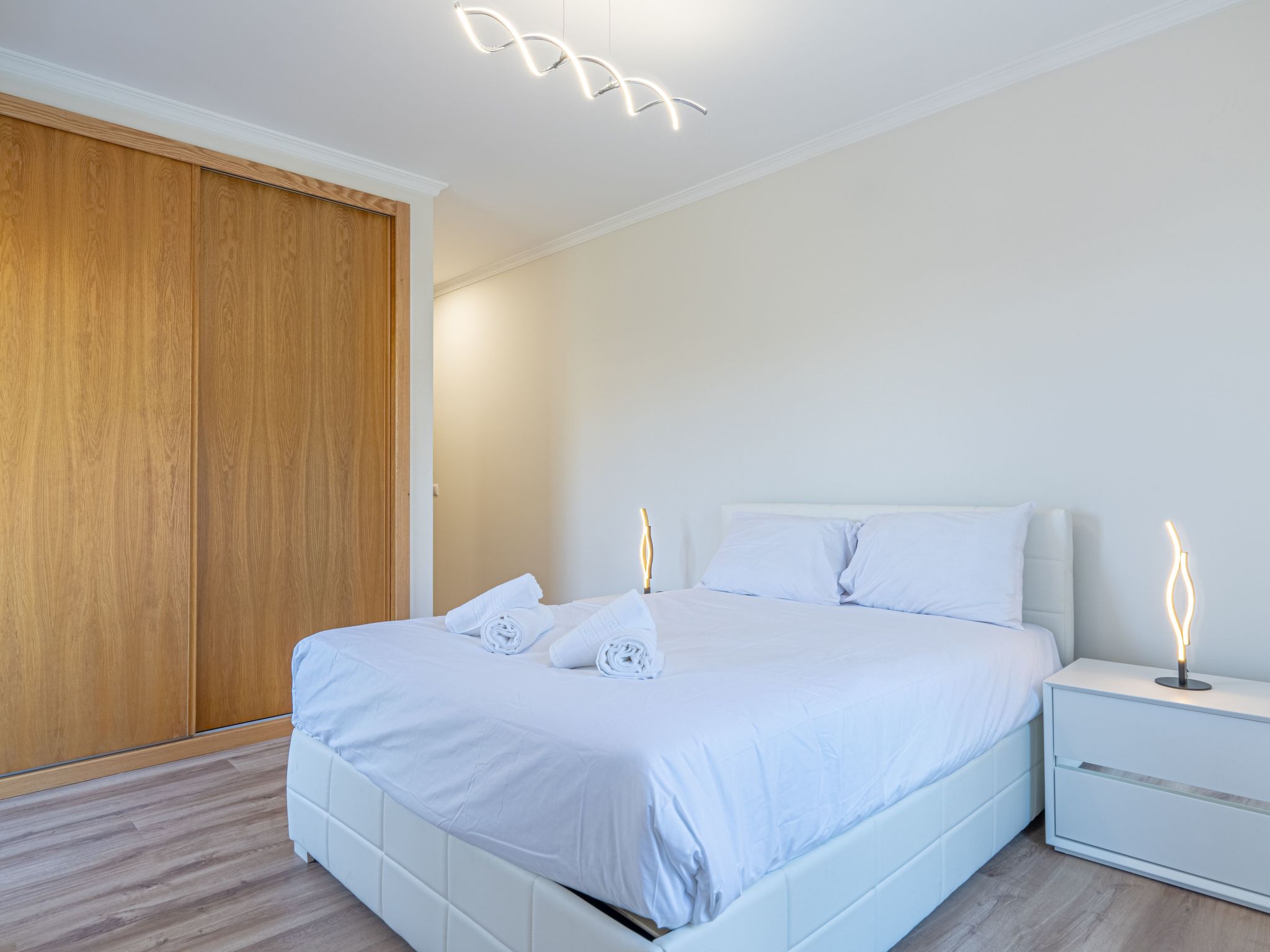 "Sonnenblume" mit Gemeinschaftspool