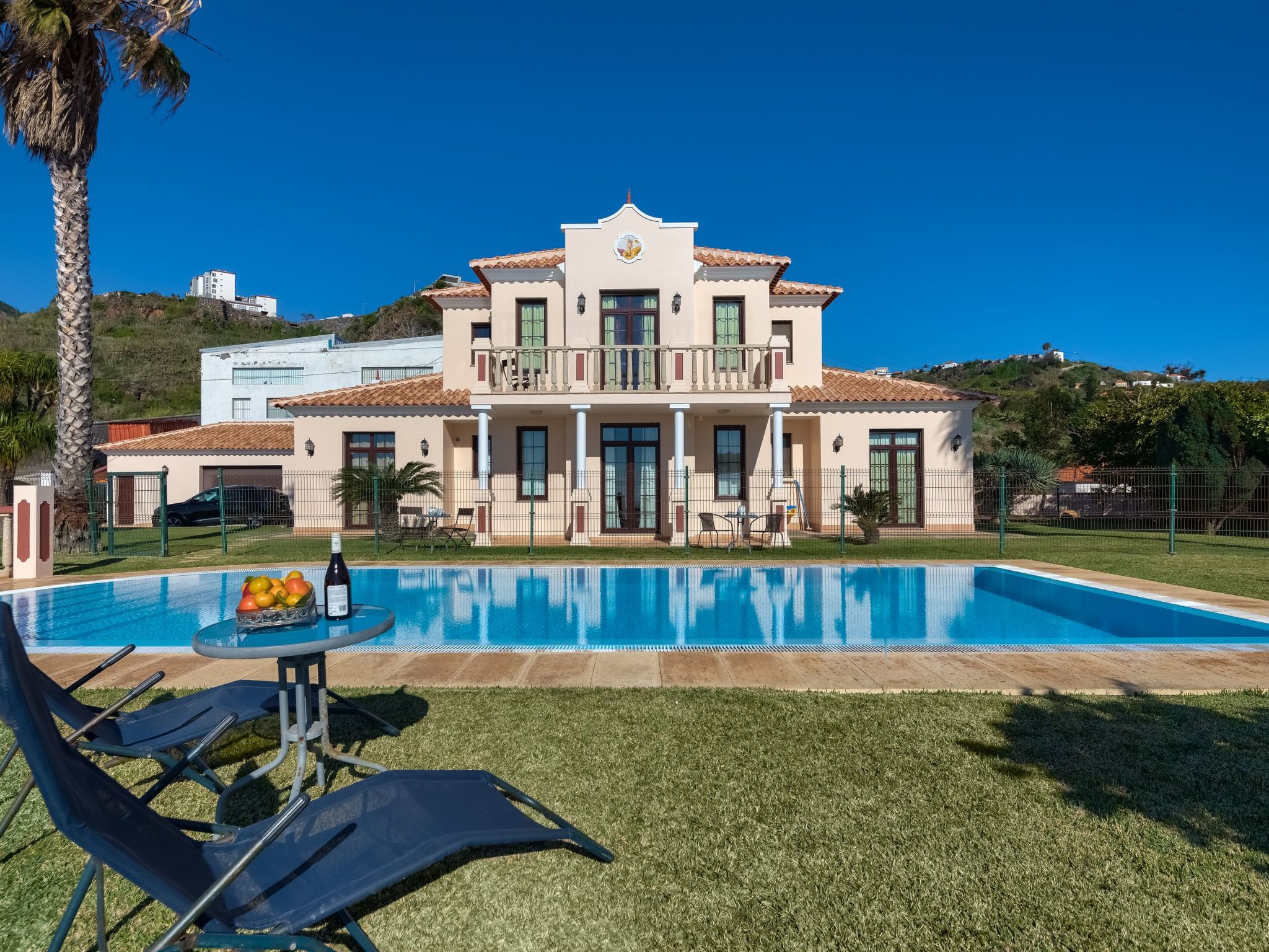 Königliche Villa Amores-Buiten