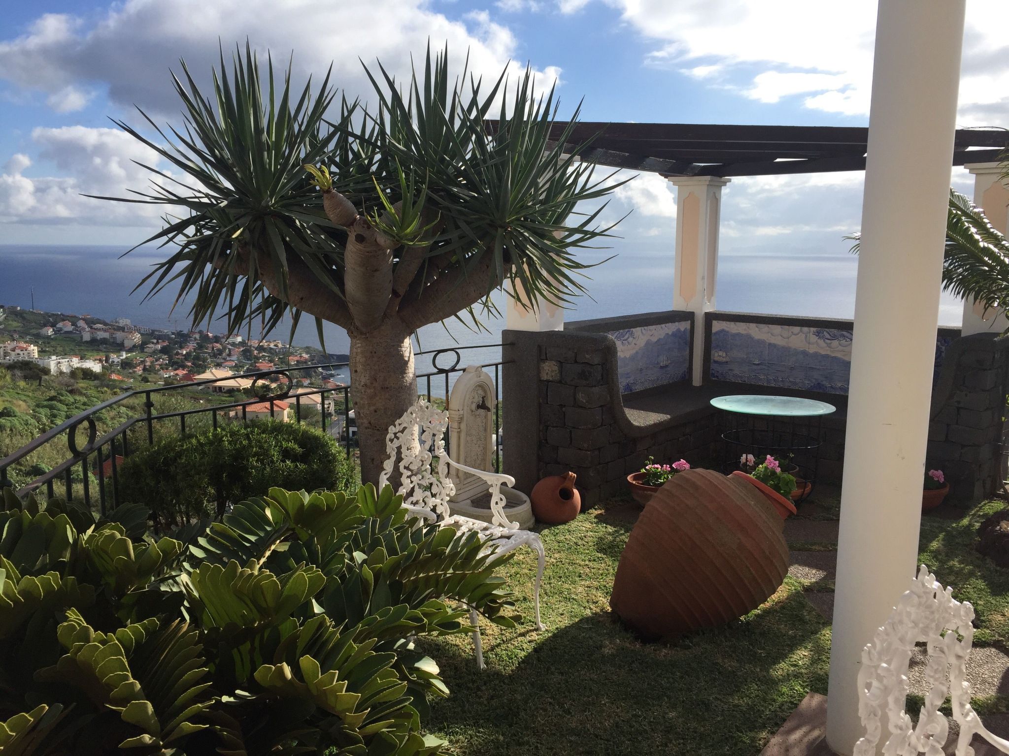 In Caniço mit Garten und Terrasse - Dehors