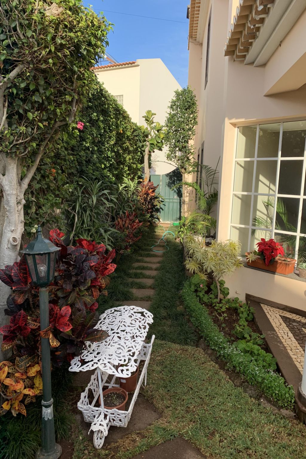 In Caniço mit Garten und Terrasse - Dehors