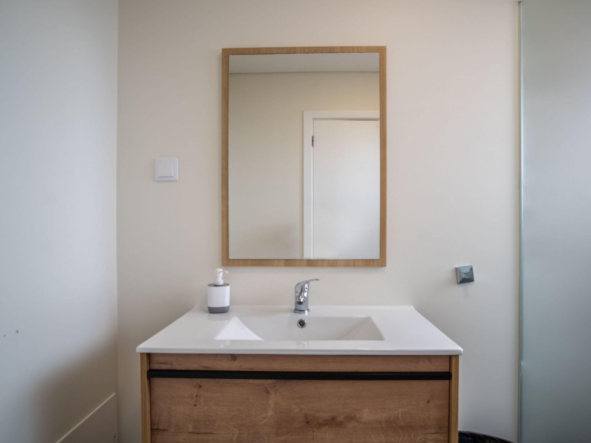 "Villa Azinhaga" mit Waschmaschine-Drinnen