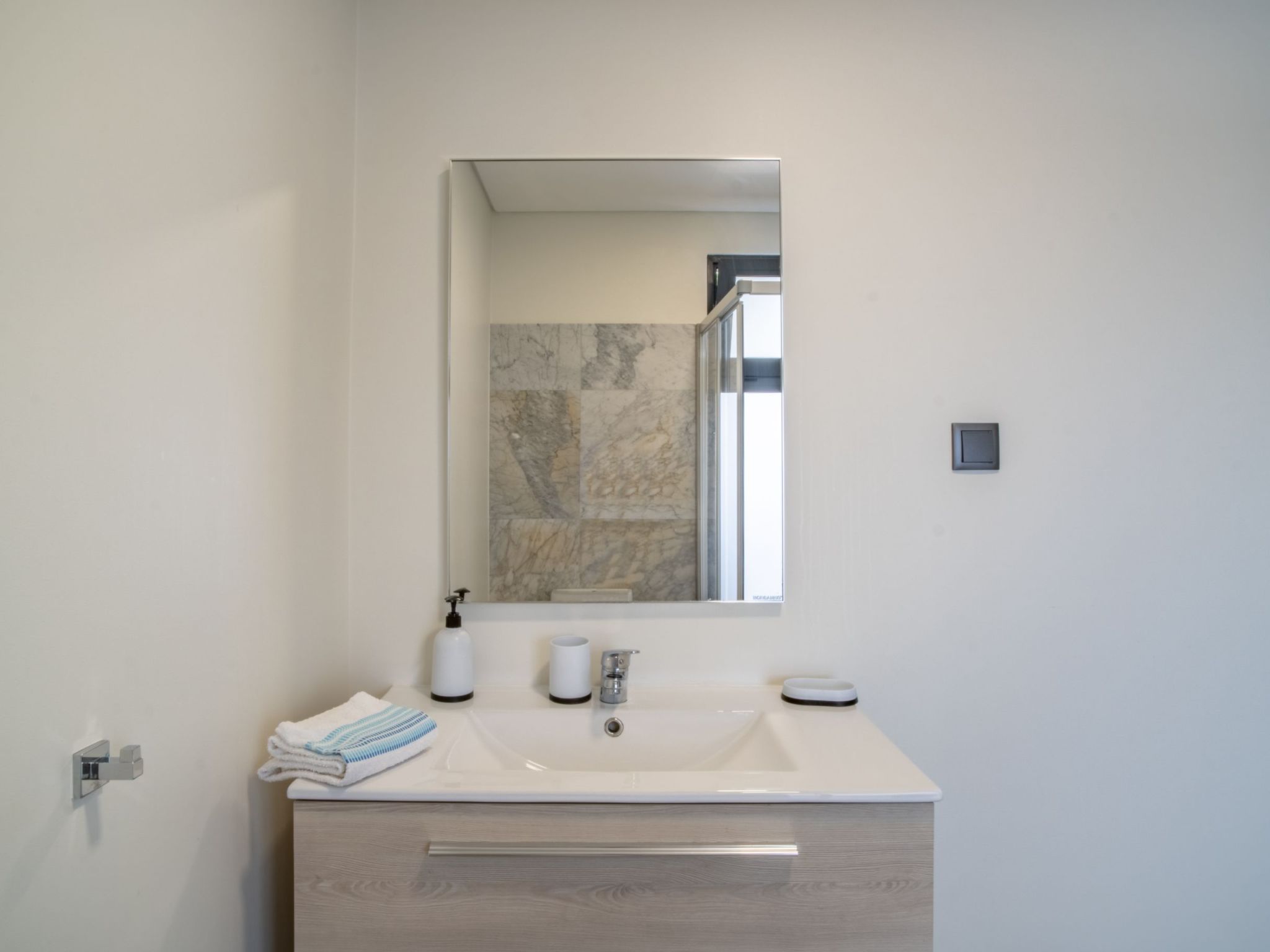 Villa mit eigenem Garten und Grill-Image-tags.info