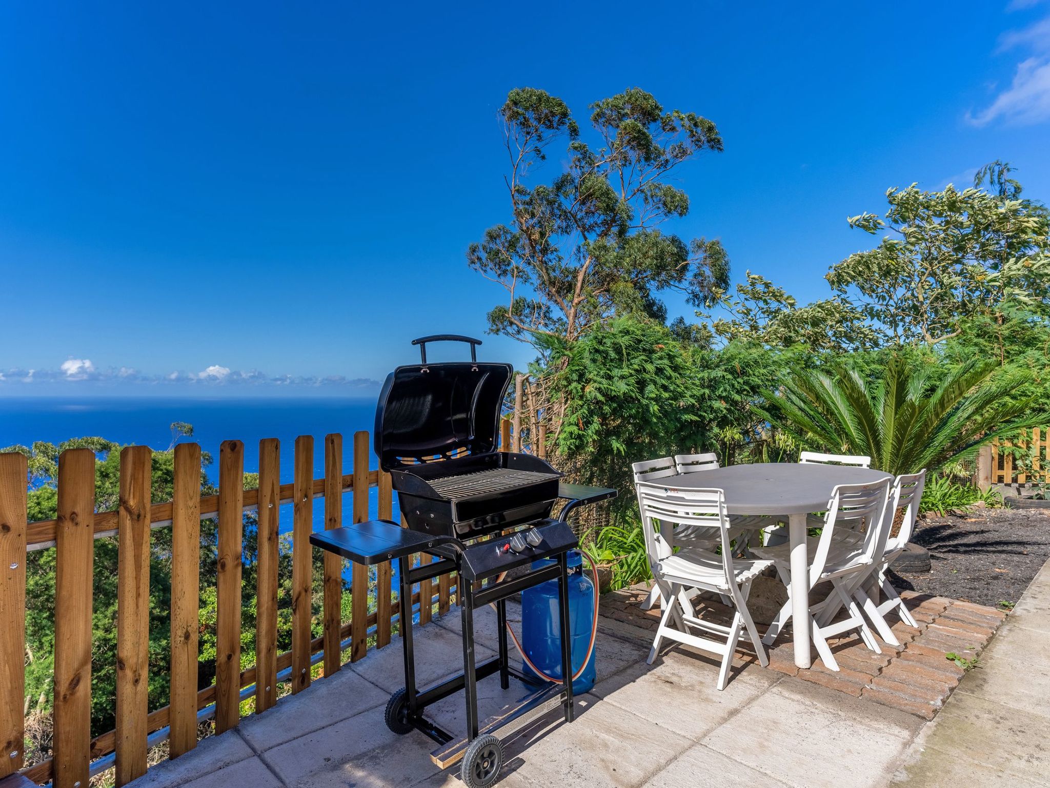 Dorf Sonnenuntergang-Binnen