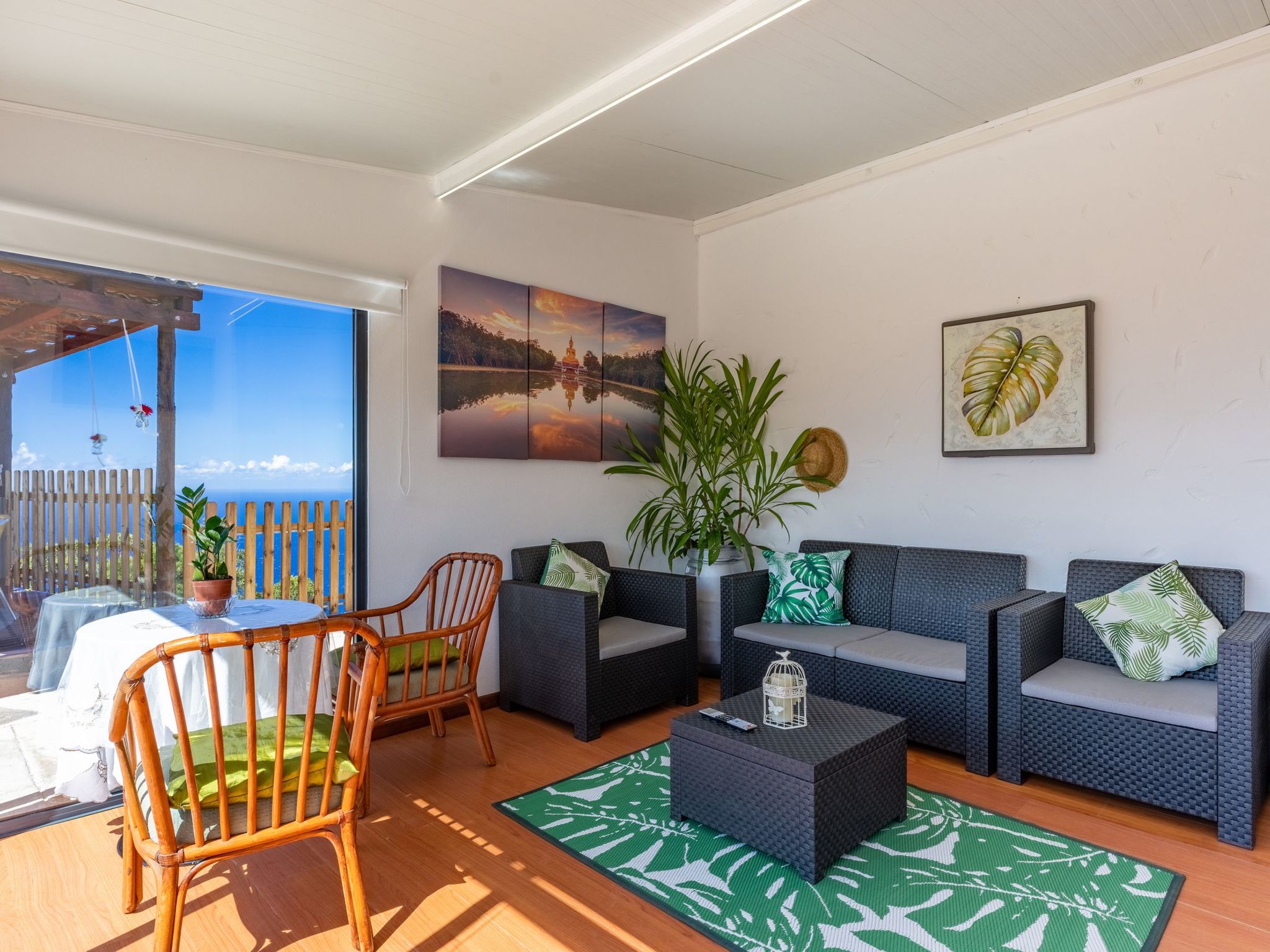 Dorf Sonnenuntergang-Binnen