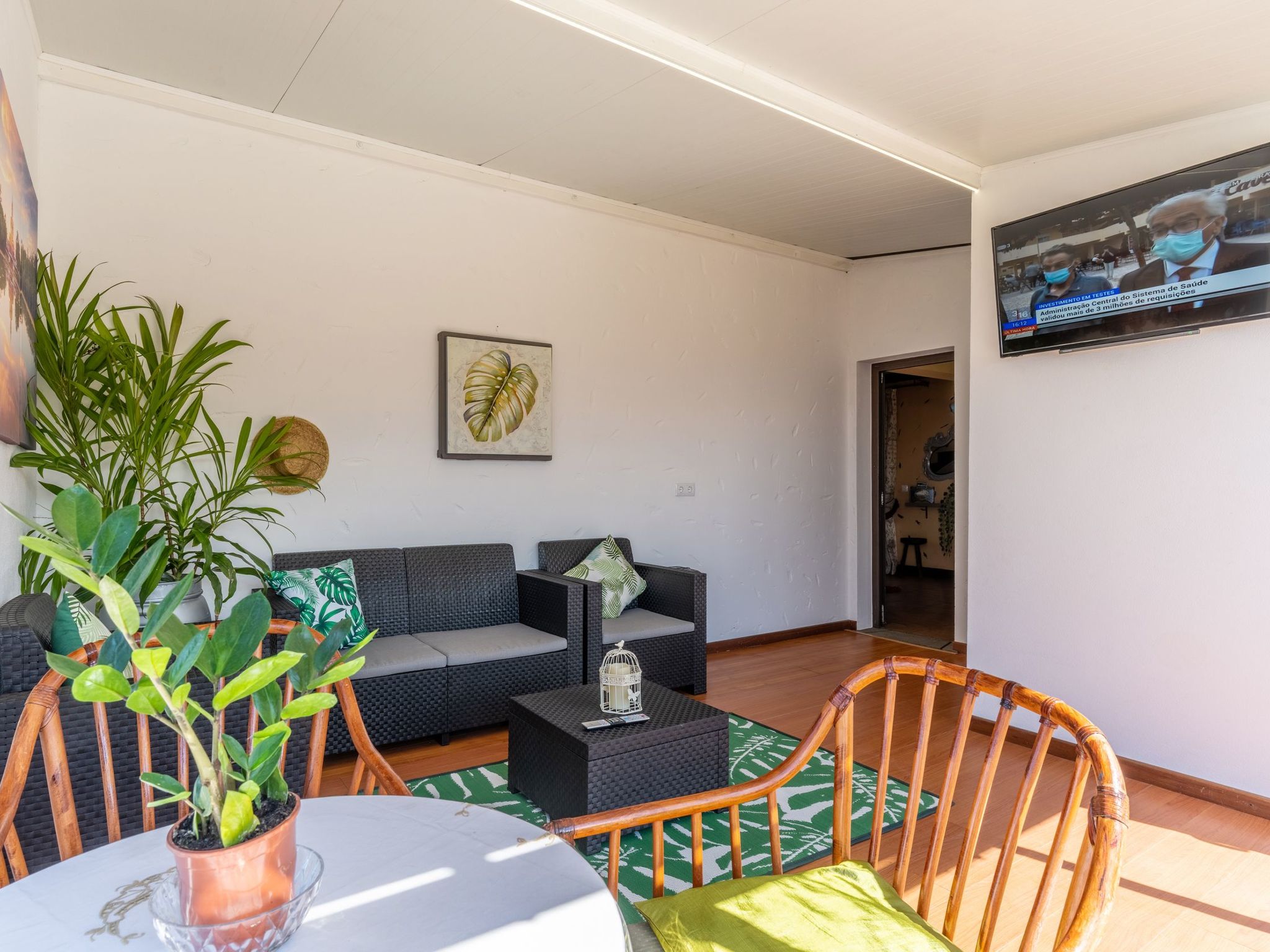 Dorf Sonnenuntergang-Binnen