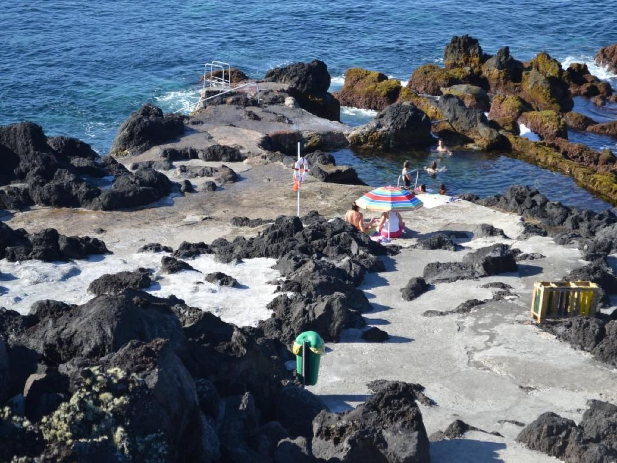 Auf dem Land mit Meerblick-Image-tags.info