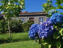 Casa da Fonte: Authentiek stenen huis met tuin nabij de kust van Algarvia - thumbnail 2