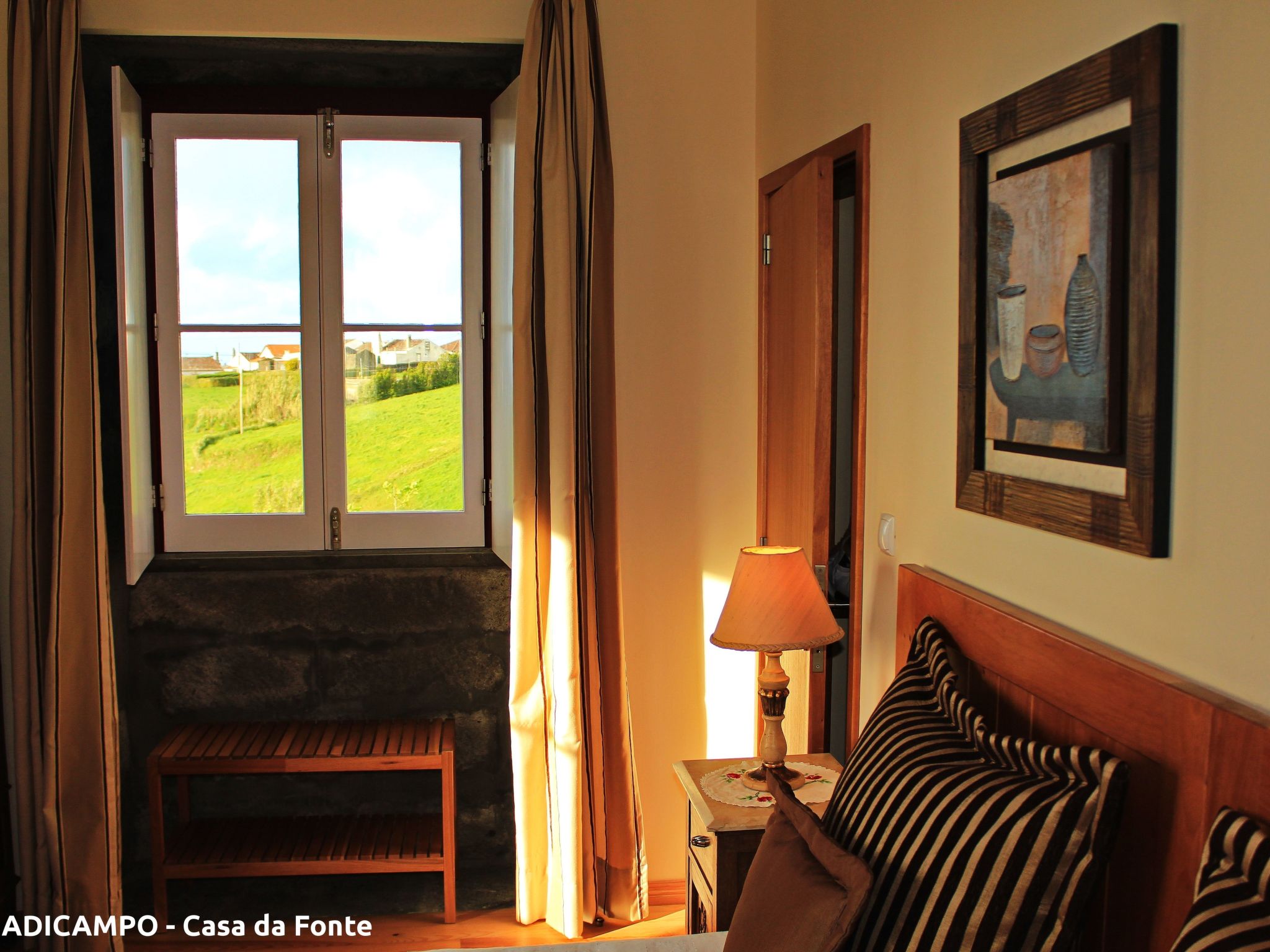 Casa da Fonte - Historisches Steinhaus auf den Azoren-Binnen