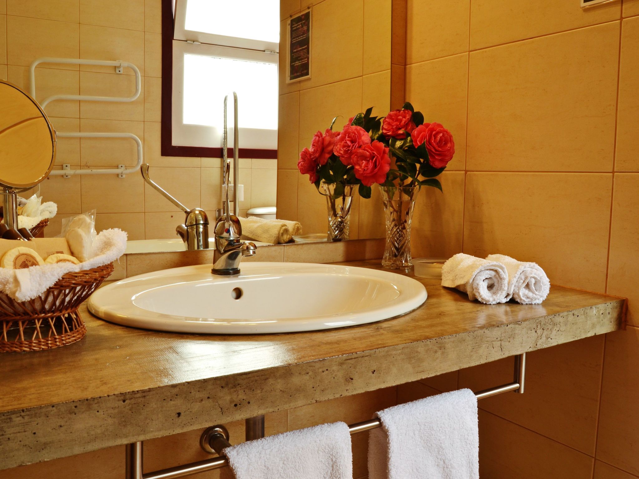 Casa da Fonte - Historisches Steinhaus auf den Azoren-Binnen