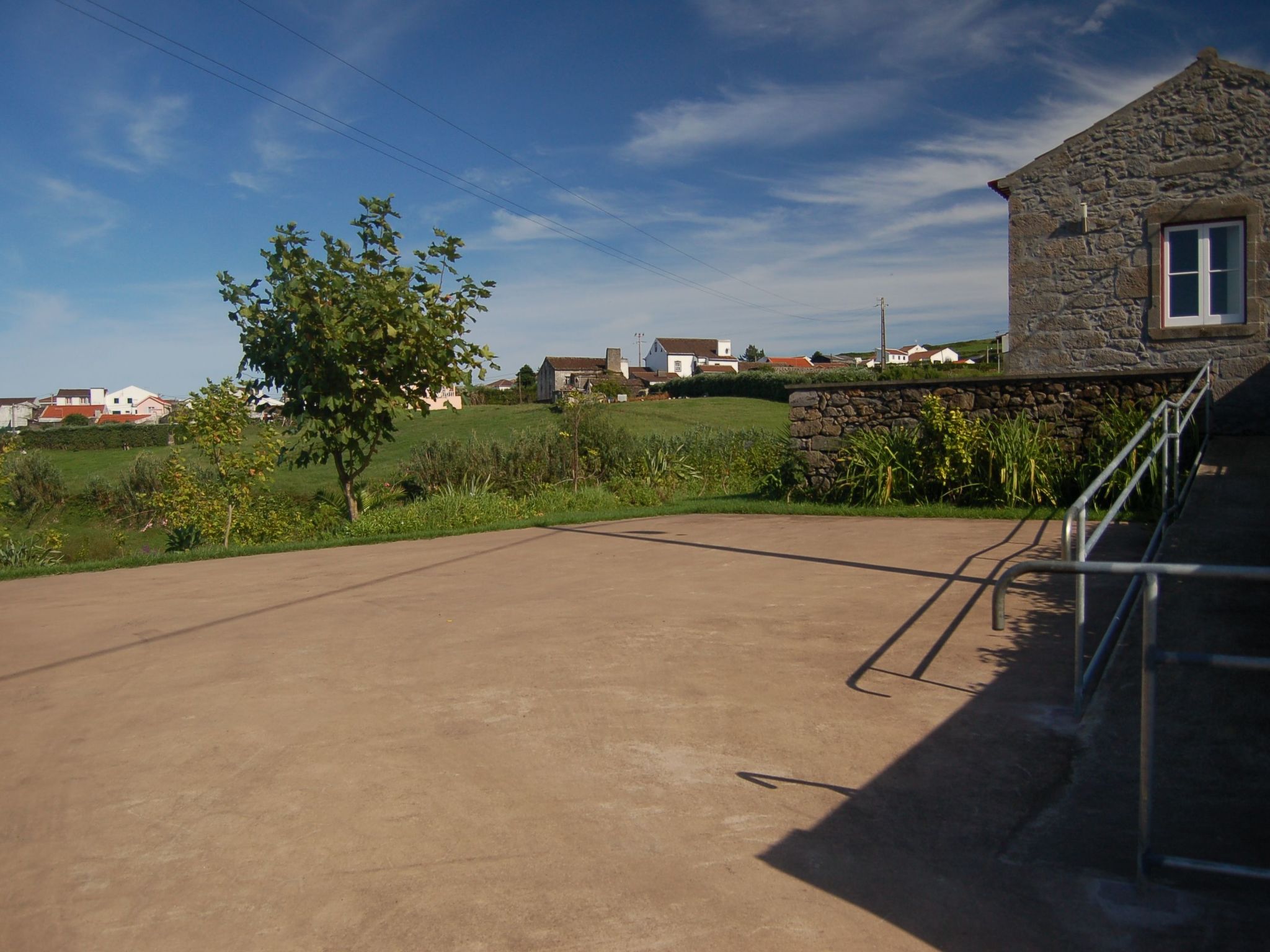 Casa da Fonte - Historisches Steinhaus auf den Azoren-Binnen