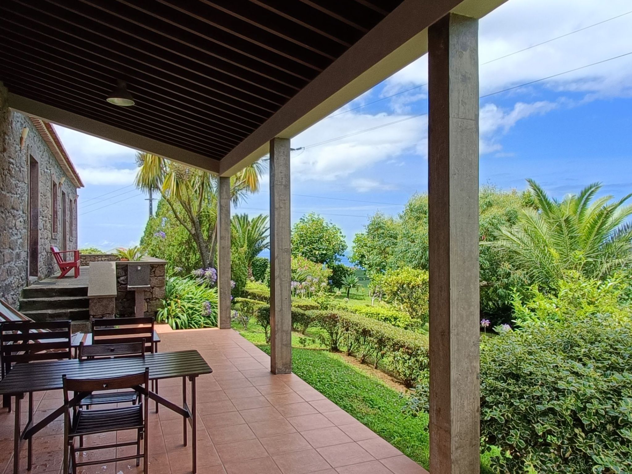Casa da Fonte - Historisches Steinhaus auf den Azoren-Binnen
