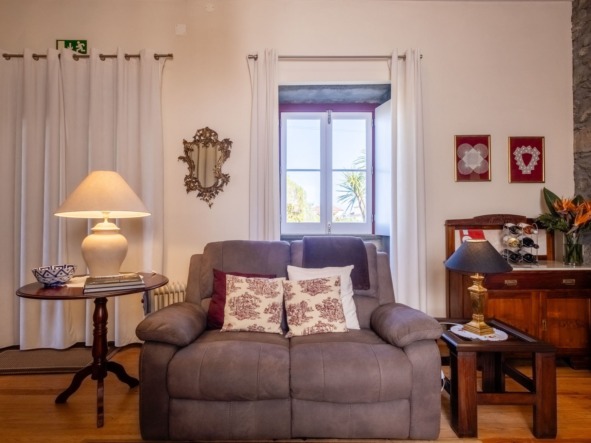 Casa da Fonte - Historisches Steinhaus auf den Azoren-Binnen