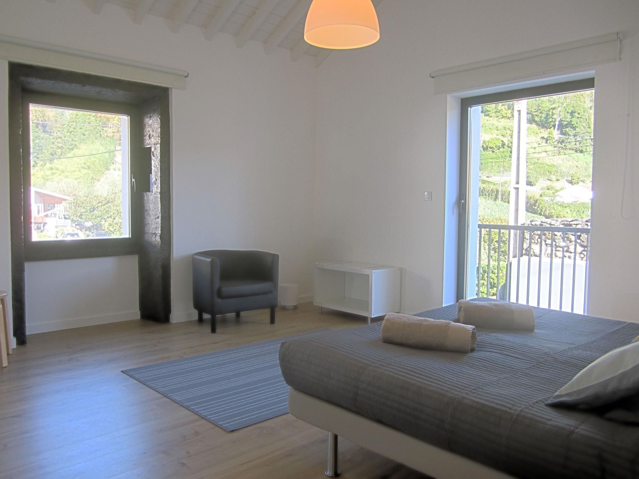 In Furnas mit Terrasse, Garten und Grill-Image-tags.info