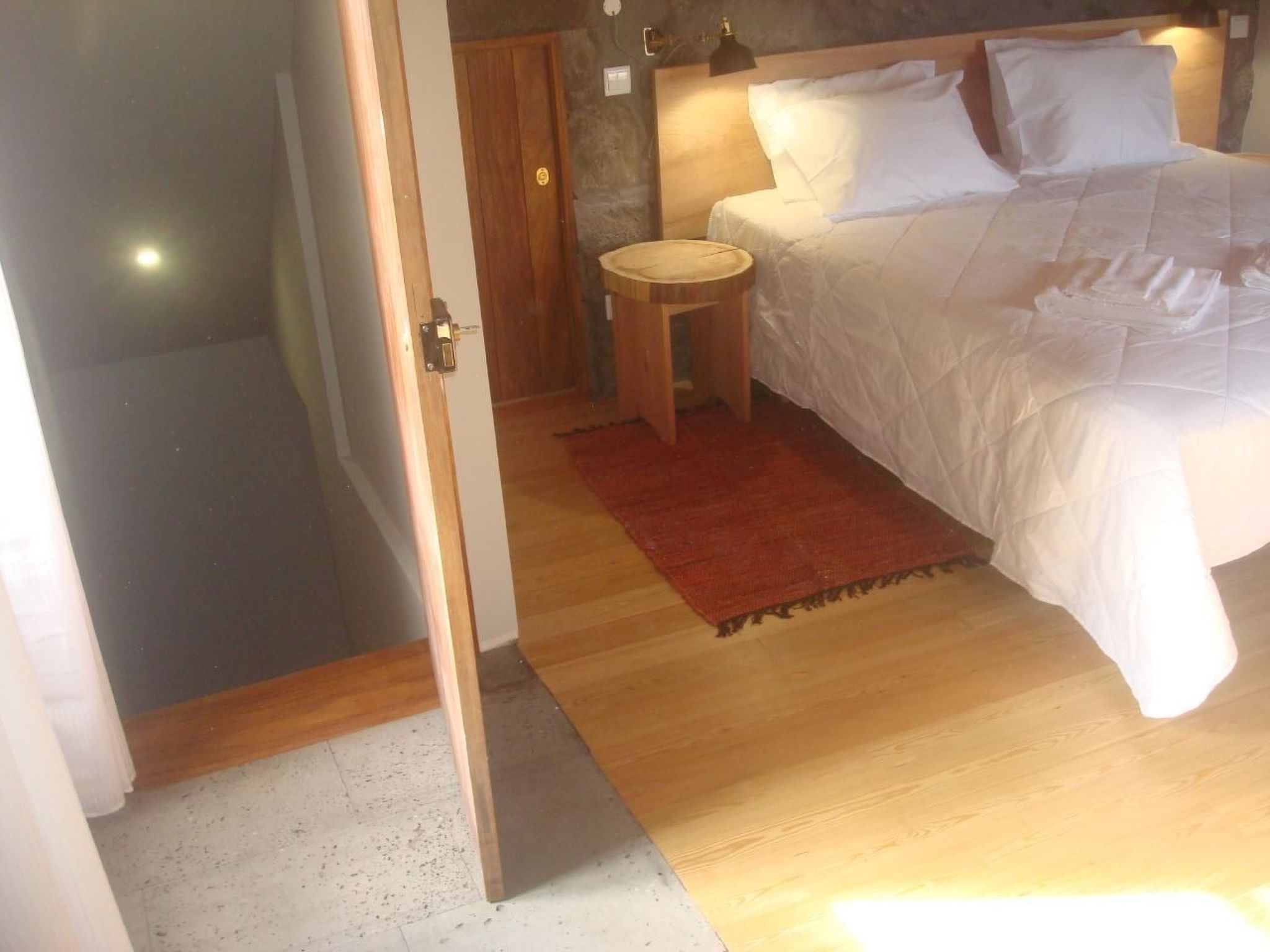 "Vinea Lava" mit Blick auf das Wasser-Binnen