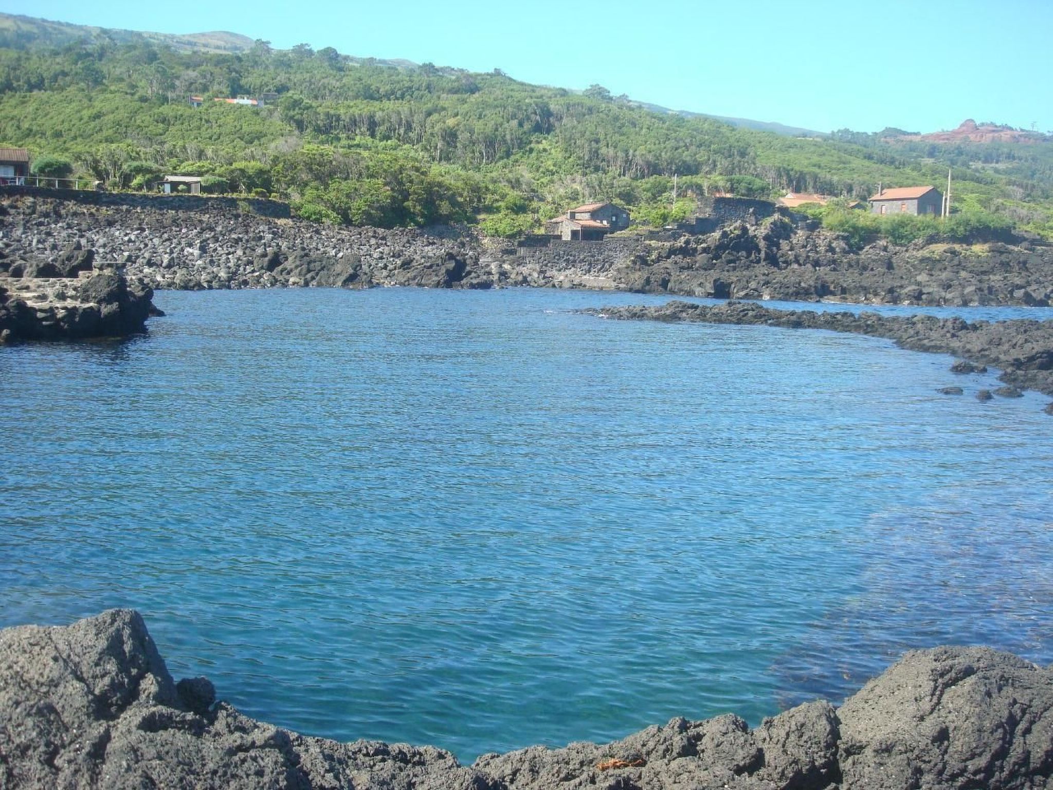 "Vinea Lava" mit Blick auf das Wasser-Binnen