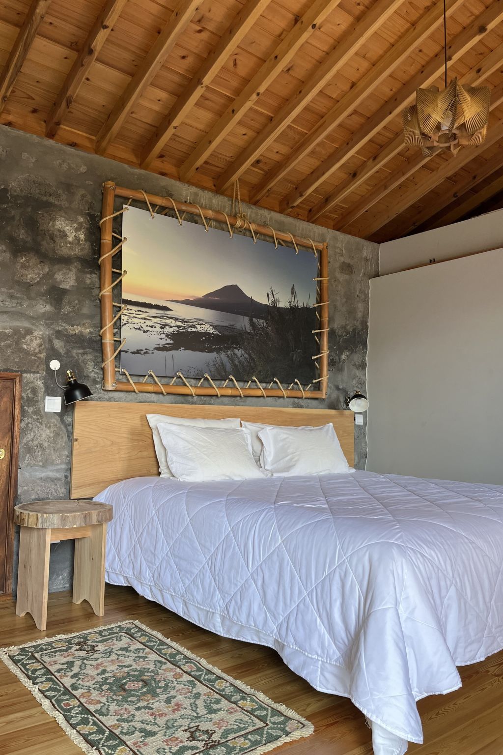 "Vinea Lava" mit Blick auf das Wasser-Binnen