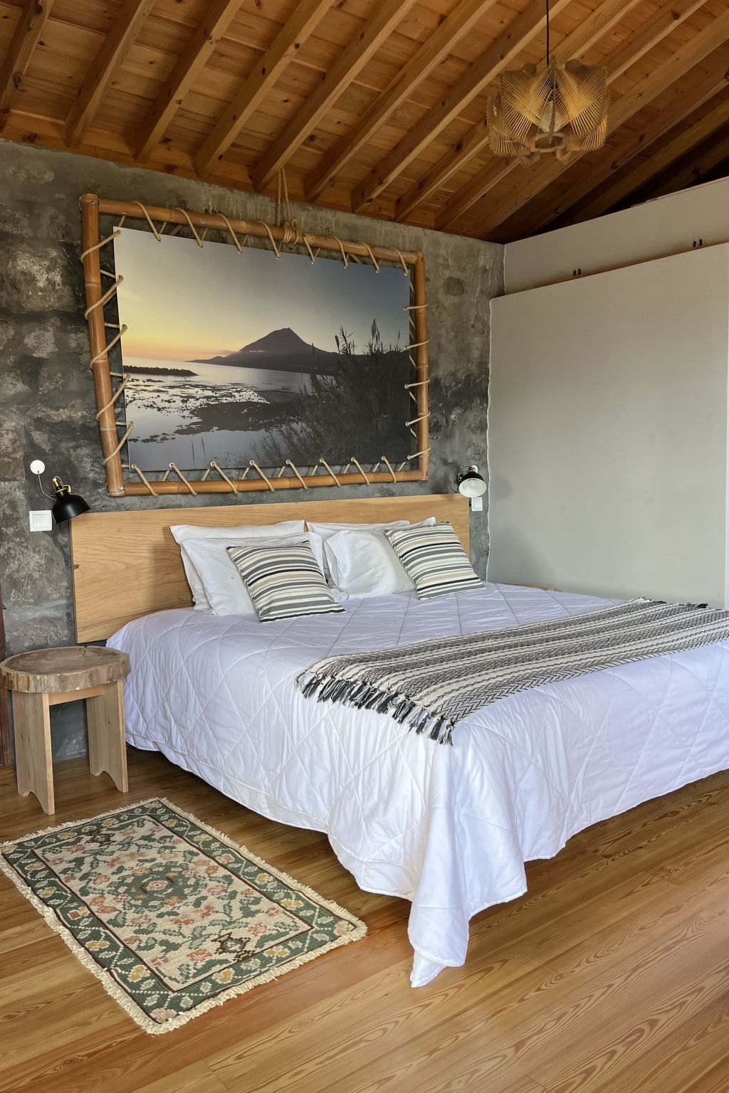 "Vinea Lava" mit Blick auf das Wasser-Binnen