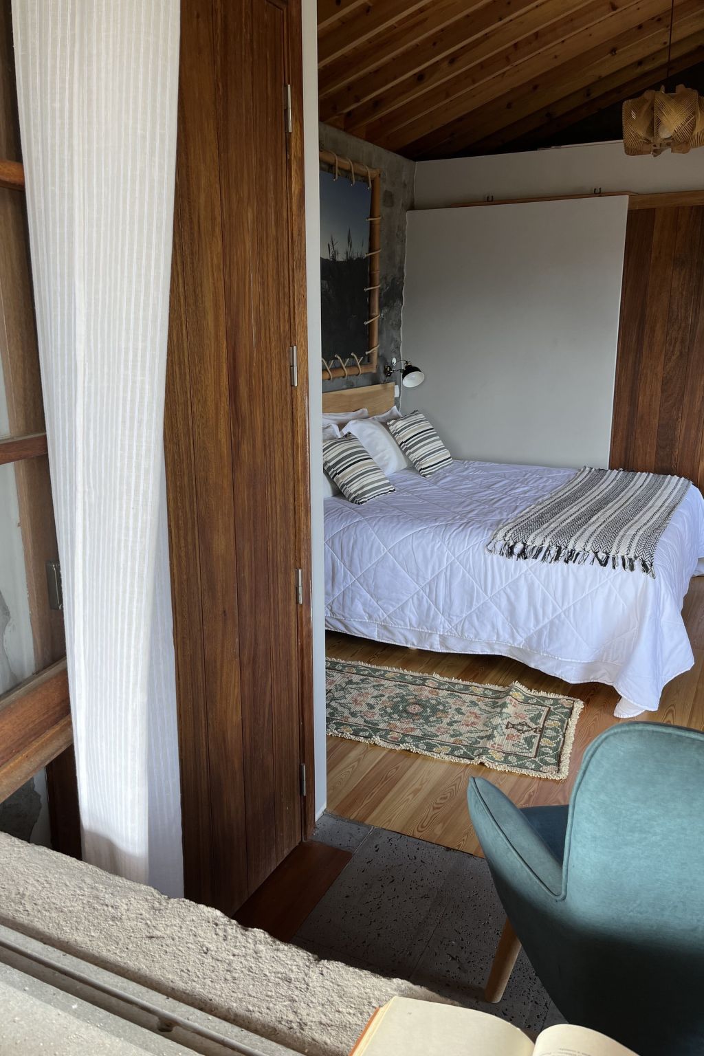 "Vinea Lava" mit Blick auf das Wasser-Binnen