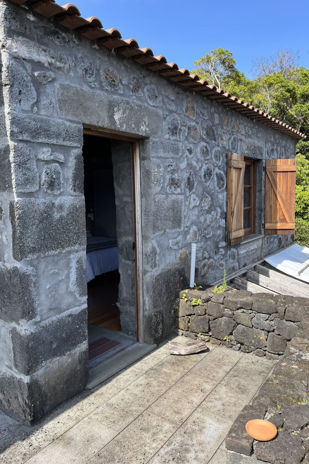 "Vinea Lava" mit Blick auf das Wasser-Binnen