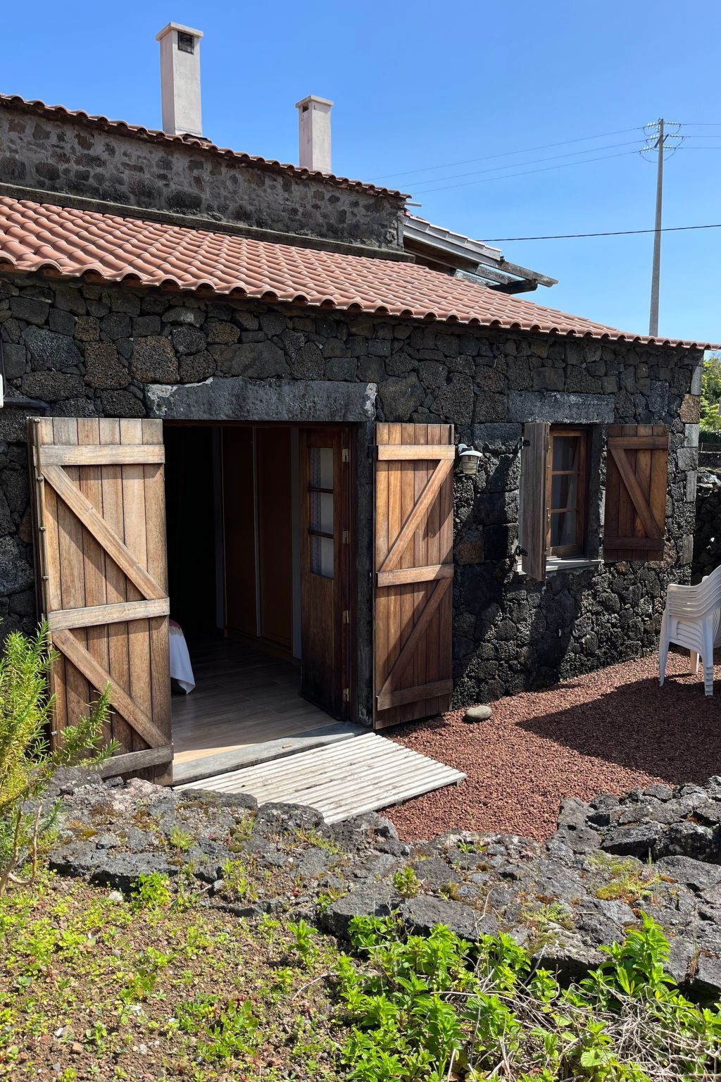 "Vinea Lava" mit Blick auf das Wasser-Binnen