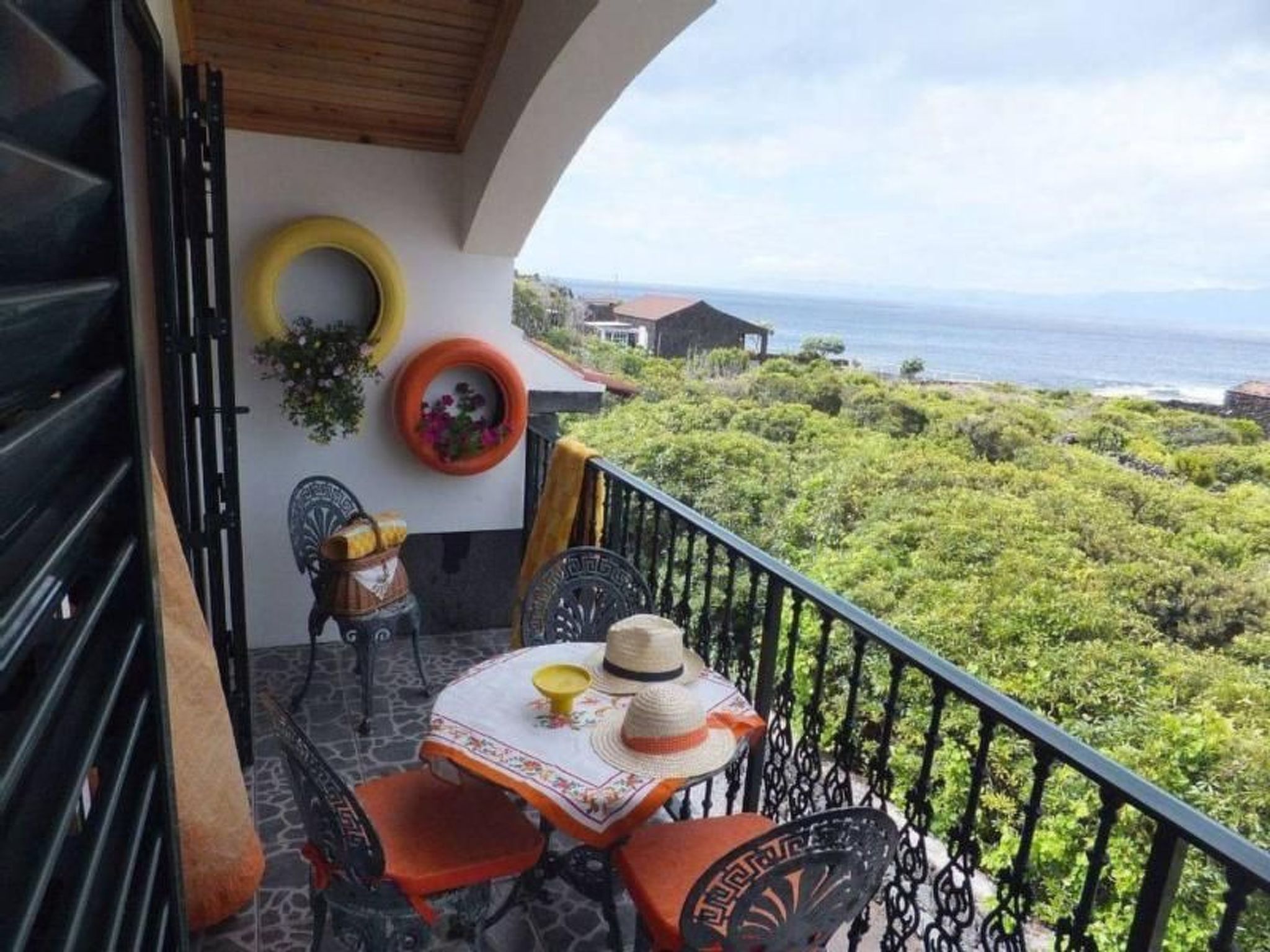mit Terrasse - Image 2