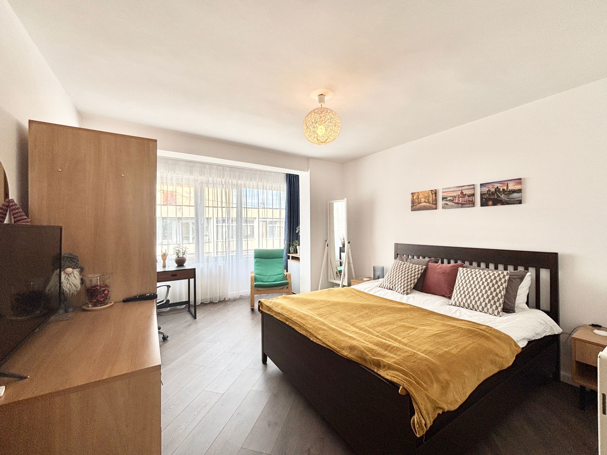 Opera Sunrise zentrale moderne Balkonwohnung