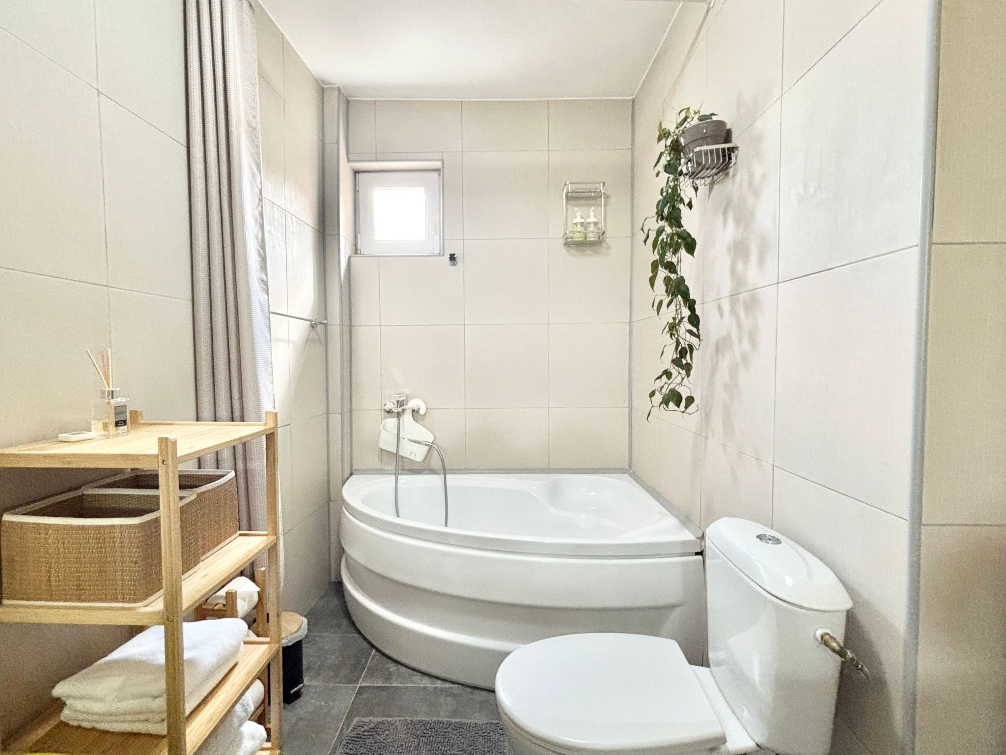 Opera Sunrise zentrale moderne Balkonwohnung-Binnen